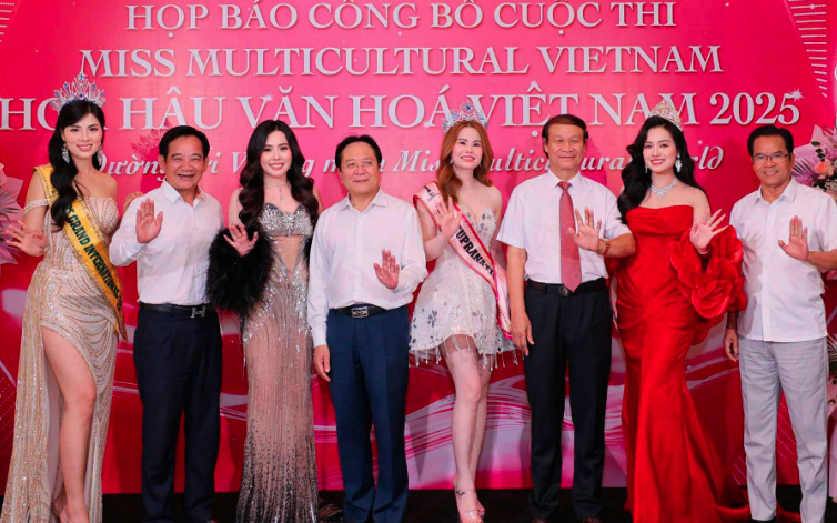 Hoa hậu Văn hóa Việt Nam tôn vinh vẻ đẹp, trí tuệ Việt Nam