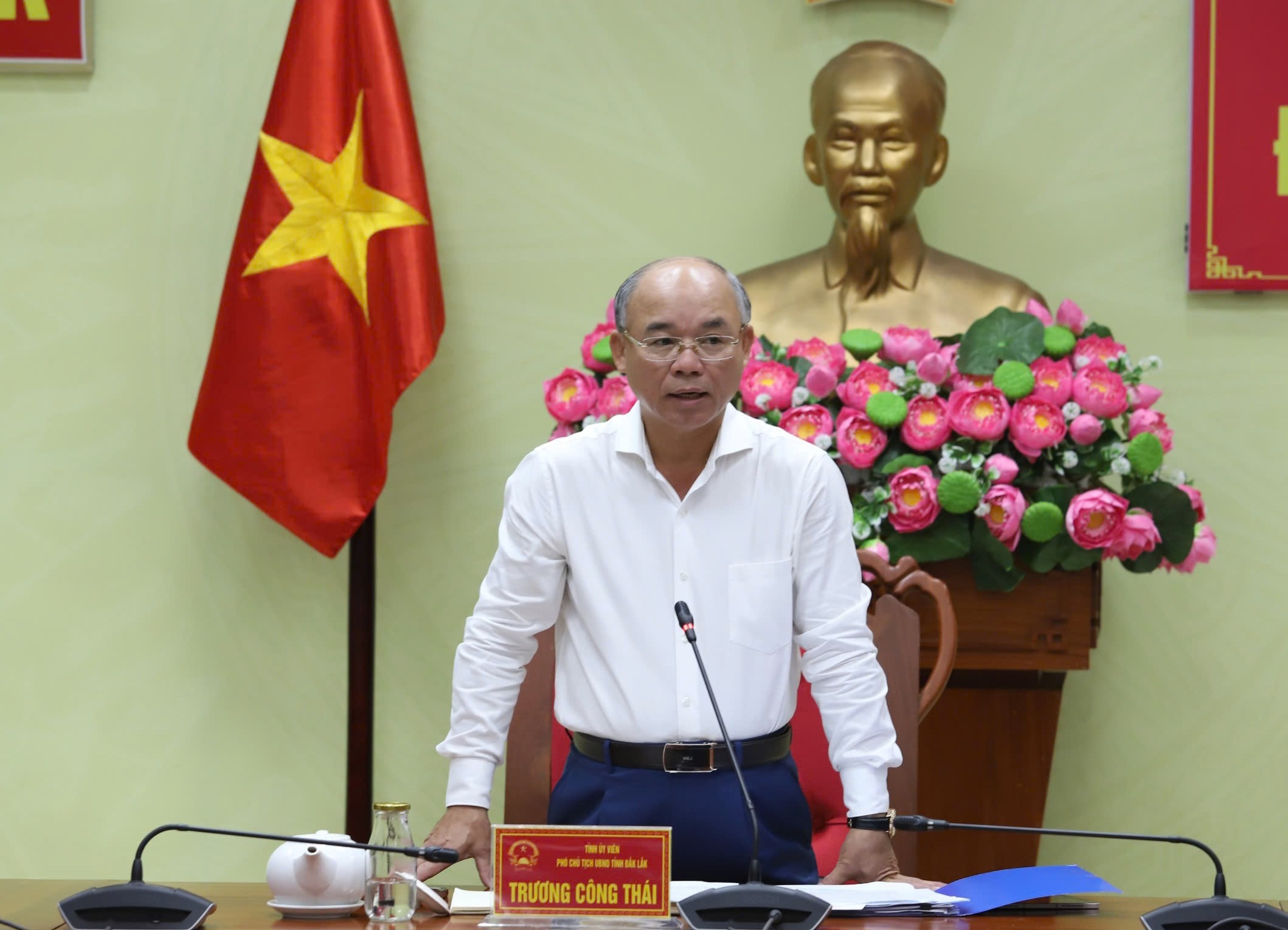 UBND tỉnh Đắk Lắk chỉ đạo xử lý vụ việc nữ hiệu trưởng liên tiếp mắc sai phạm- Ảnh 1.