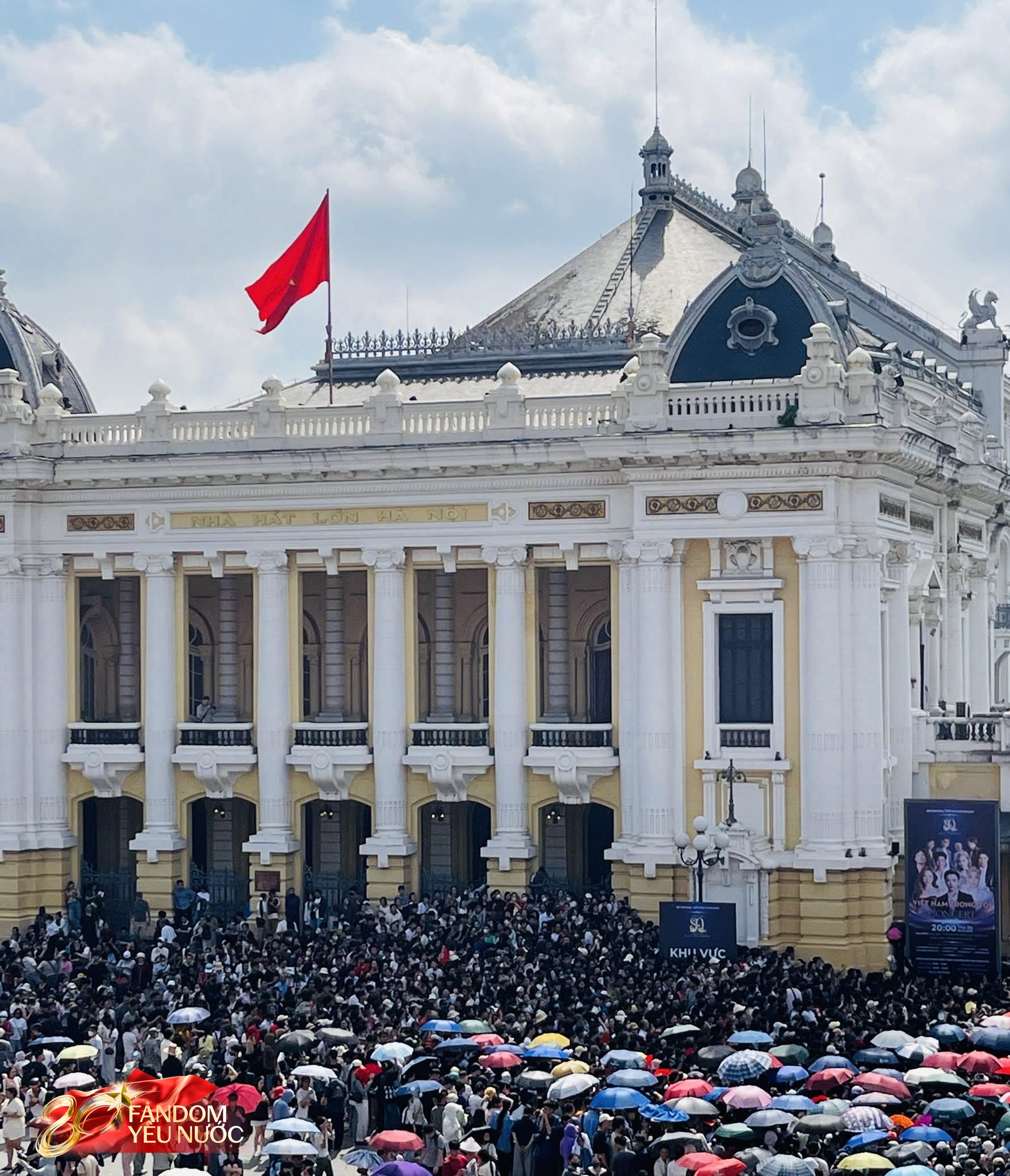 Hàng ngàn người thức trắng đêm, đội nắng xếp hàng nhận vé concert "Việt Nam trong tôi"- Ảnh 9.