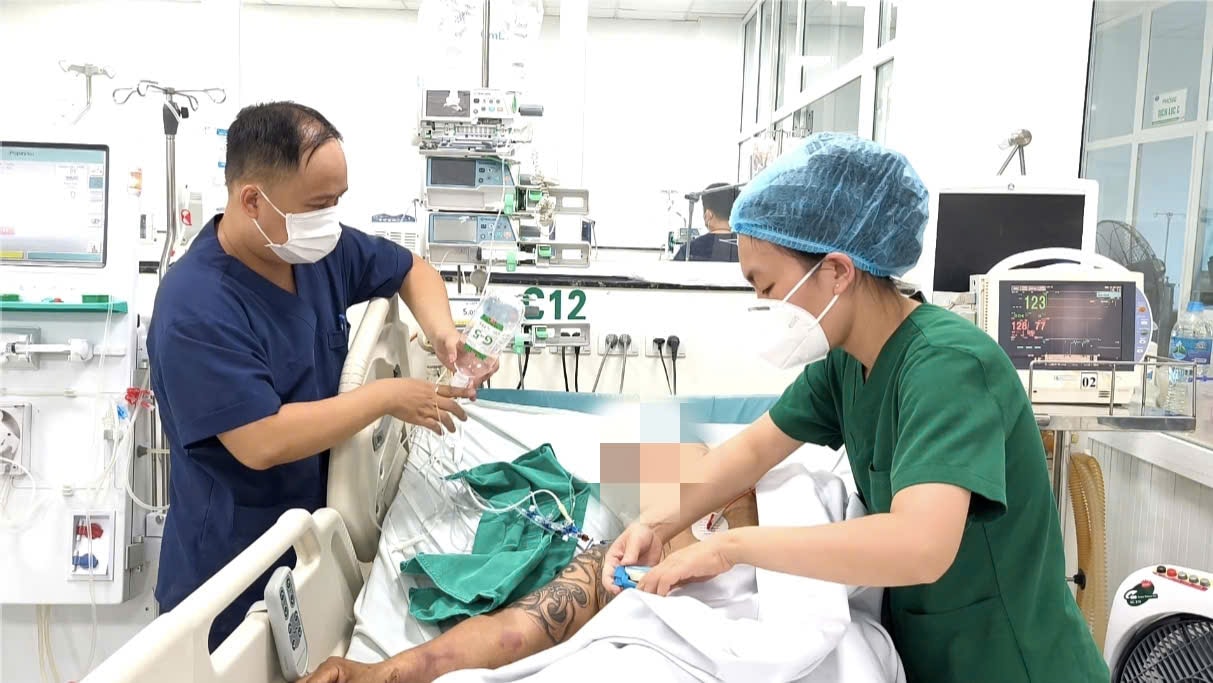Nữ du khách trở về từ Châu Phi rơi vào hôn mê do sốt rét - Ảnh 2.
