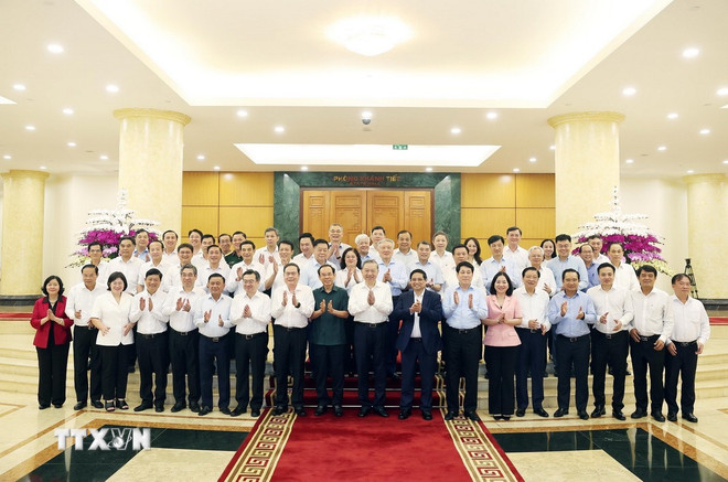 Bộ Ch&iacute;nh trị cho &yacute; kiến về c&ocirc;ng t&aacute;c chuẩn bị Đại hội Đảng bộ TP H&agrave; Nội v&agrave; Đảng bộ TP HCM - Ảnh 4.