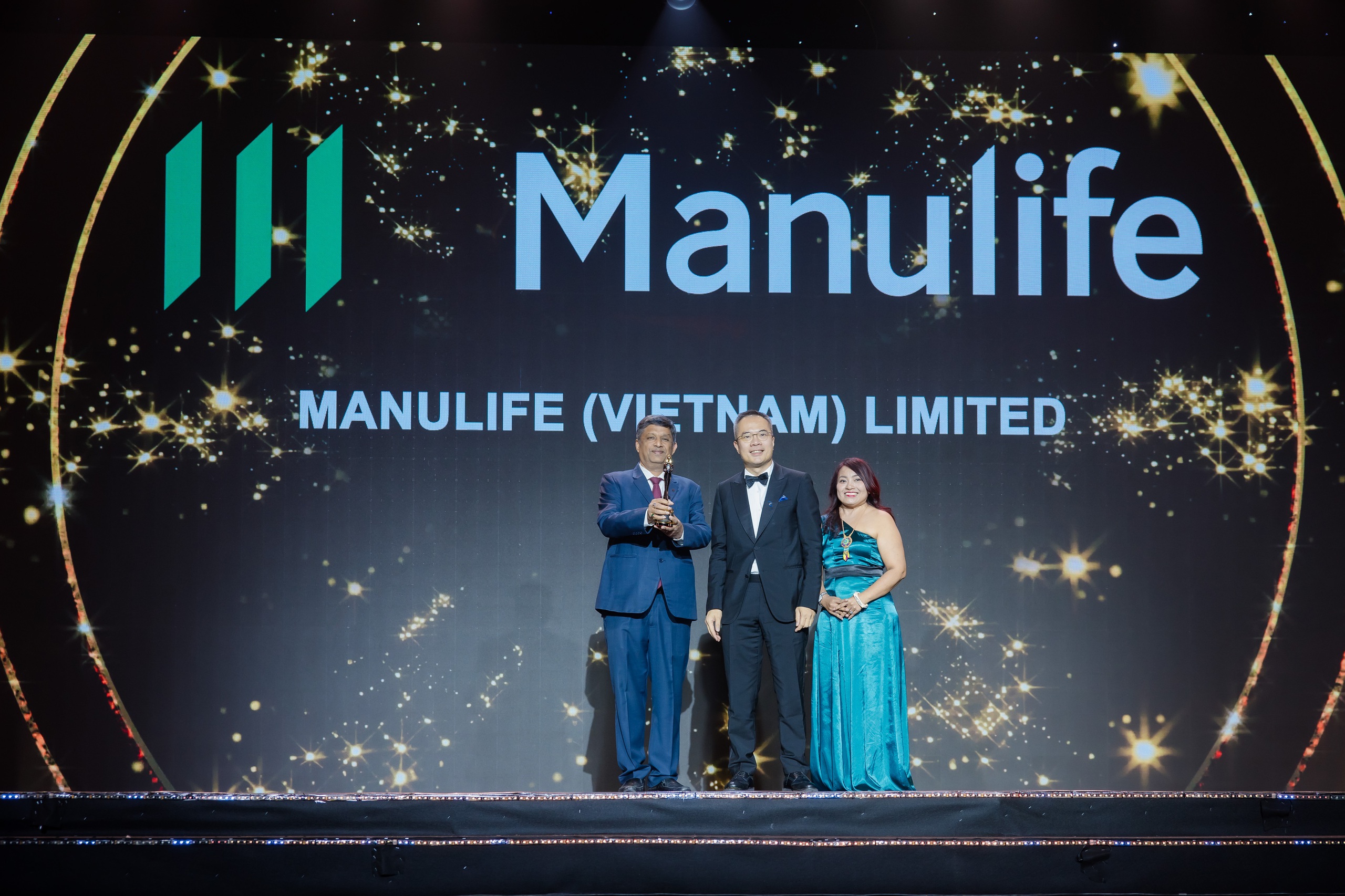 Manulife Việt Nam lần thứ 7 li&ecirc;n tiếp được vinh danh &ldquo;Nơi l&agrave;m việc tốt nhất ch&acirc;u &Aacute;&rdquo;- Ảnh 1.