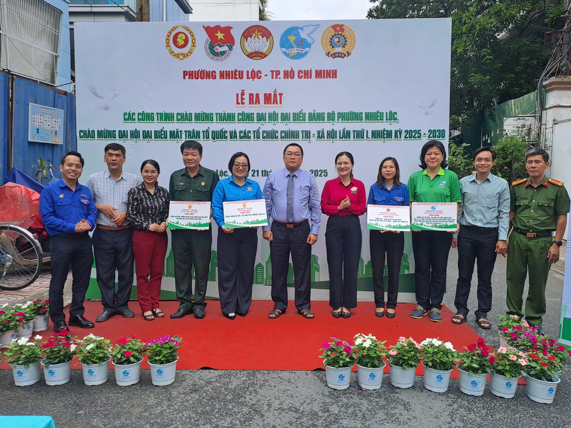 Phường Nhi&ecirc;u Lộc ra mắt nhiều c&ocirc;ng tr&igrave;nh ch&agrave;o mừng Đại hội- Ảnh 5.