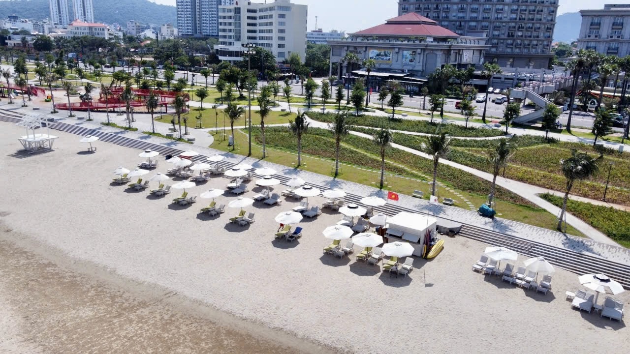 Những "người h&ugrave;ng thầm lặng" giữa s&oacute;ng biển B&atilde;i Sau- Ảnh 4.