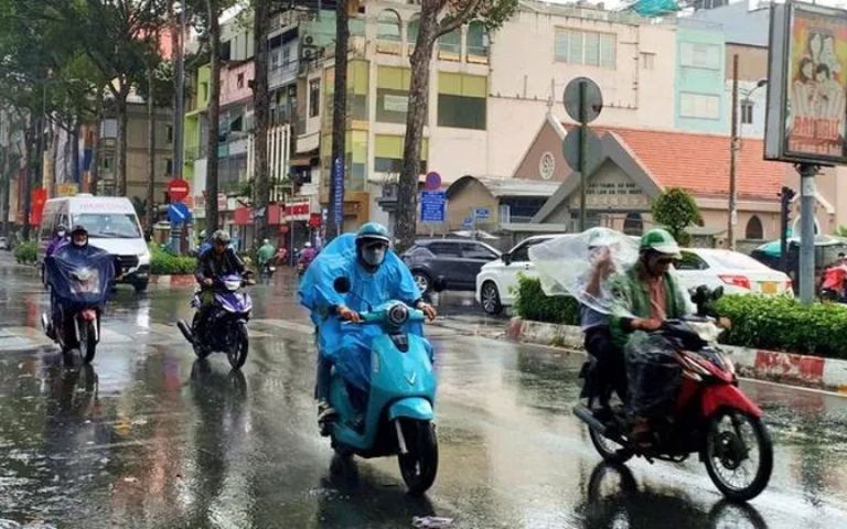 Thời tiết TP HCM hôm nay, 21-8: Tiếp diễn mưa về chiều tối và đêm