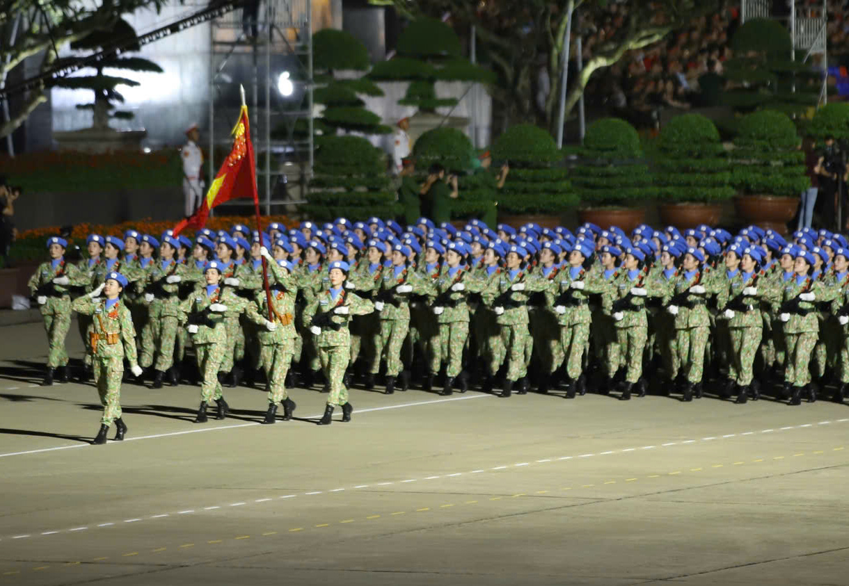 M&atilde;n nh&atilde;n với h&igrave;nh ảnh của c&aacute;c khối diễu binh tr&ecirc;n Quảng trường Ba Đ&igrave;nh - Ảnh 5.