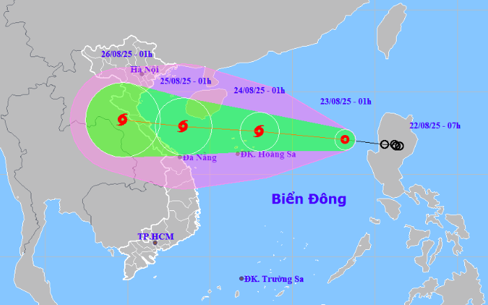 Áp thấp nhiệt đới vào Biển Đông, khả năng mạnh lên thành bão giật cấp 15