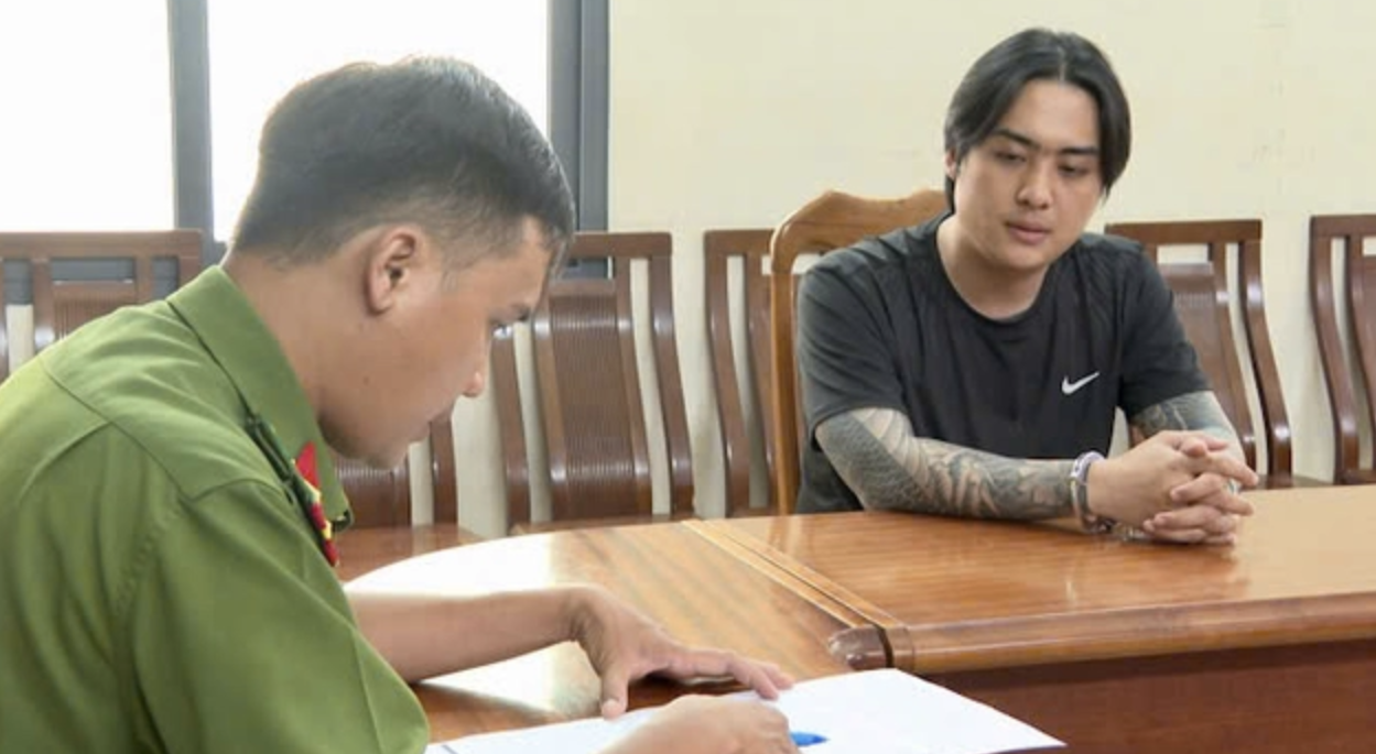 C&ocirc;ng an TP HCM bắt một c&aacute;n bộ ng&acirc;n h&agrave;ng li&ecirc;n quan đến "M&aacute; Hạnh"- Ảnh 3.