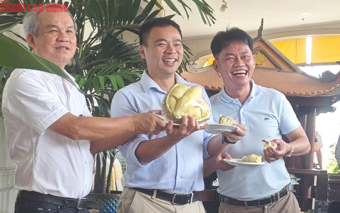 Dồn dập "tin nóng" từ bầu Đức và Hoàng Anh Gia Lai