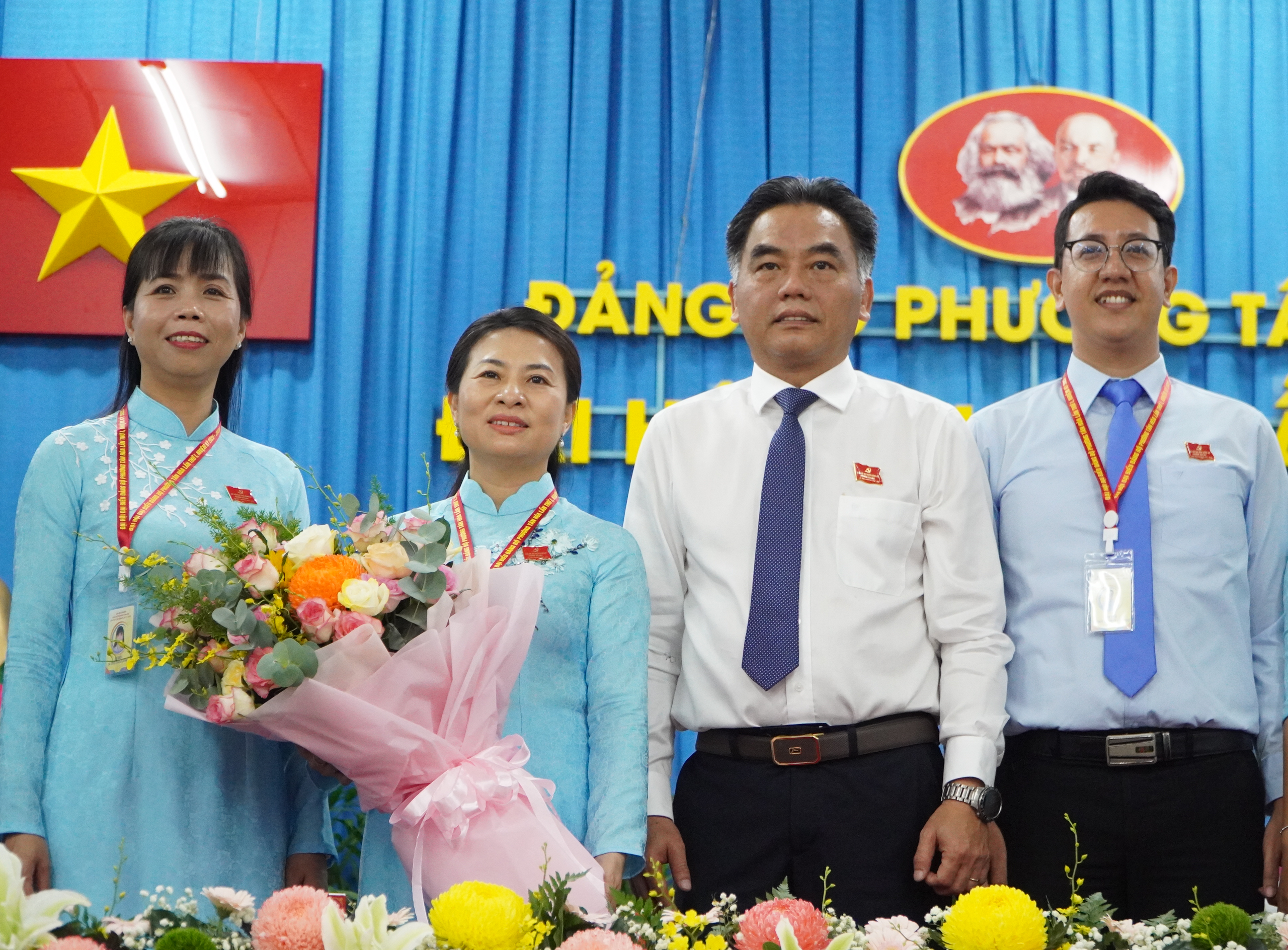 Bà Phan Kiều Thanh Hương giữ chức Bí thư Đảng ủy phường Tân Hòa, TP HCM - Ảnh 1.