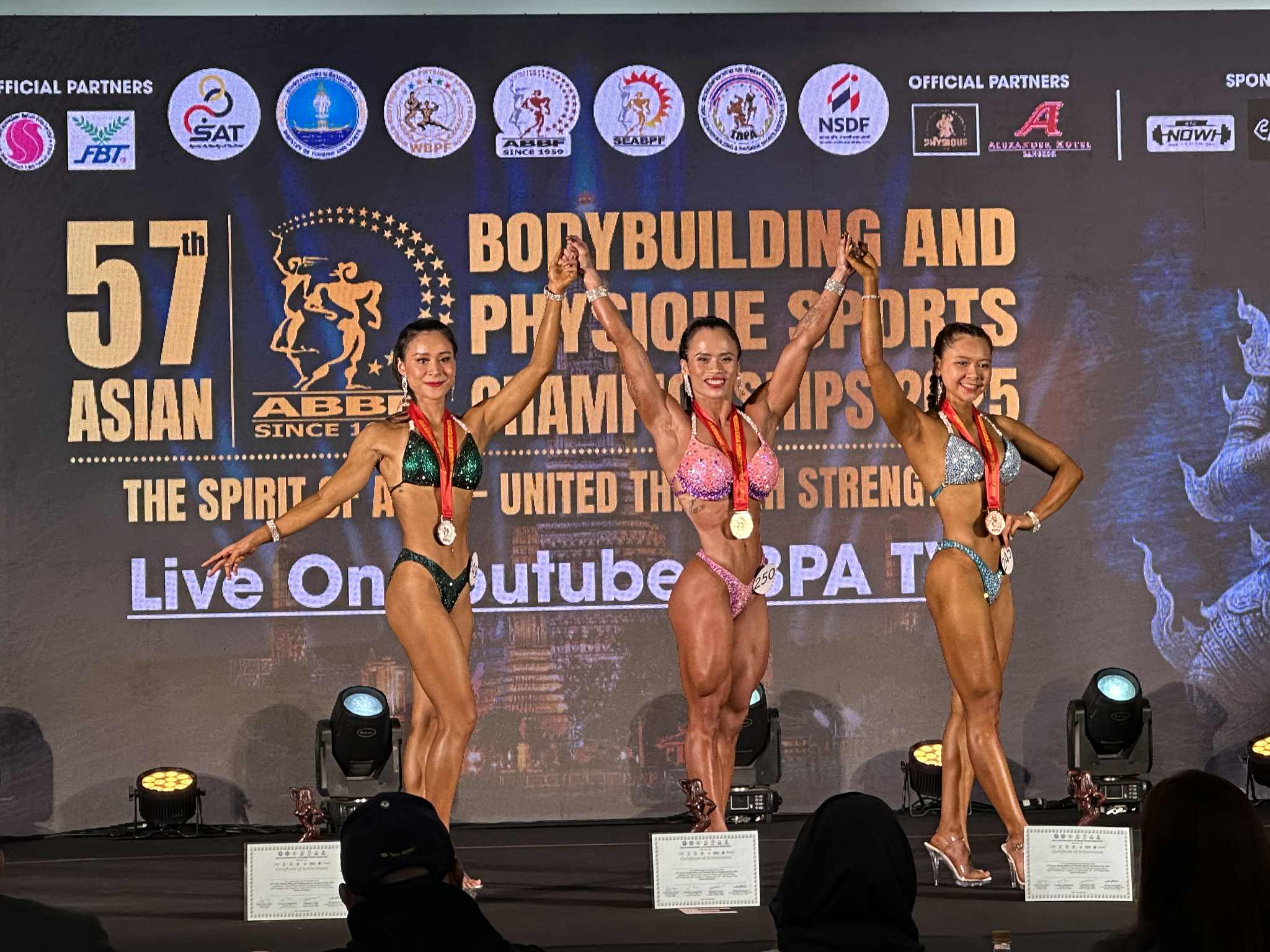 Thể hình Việt Nam giành 5 ngôi vô địch châu Á ngày đầu tiên - Ảnh 4.