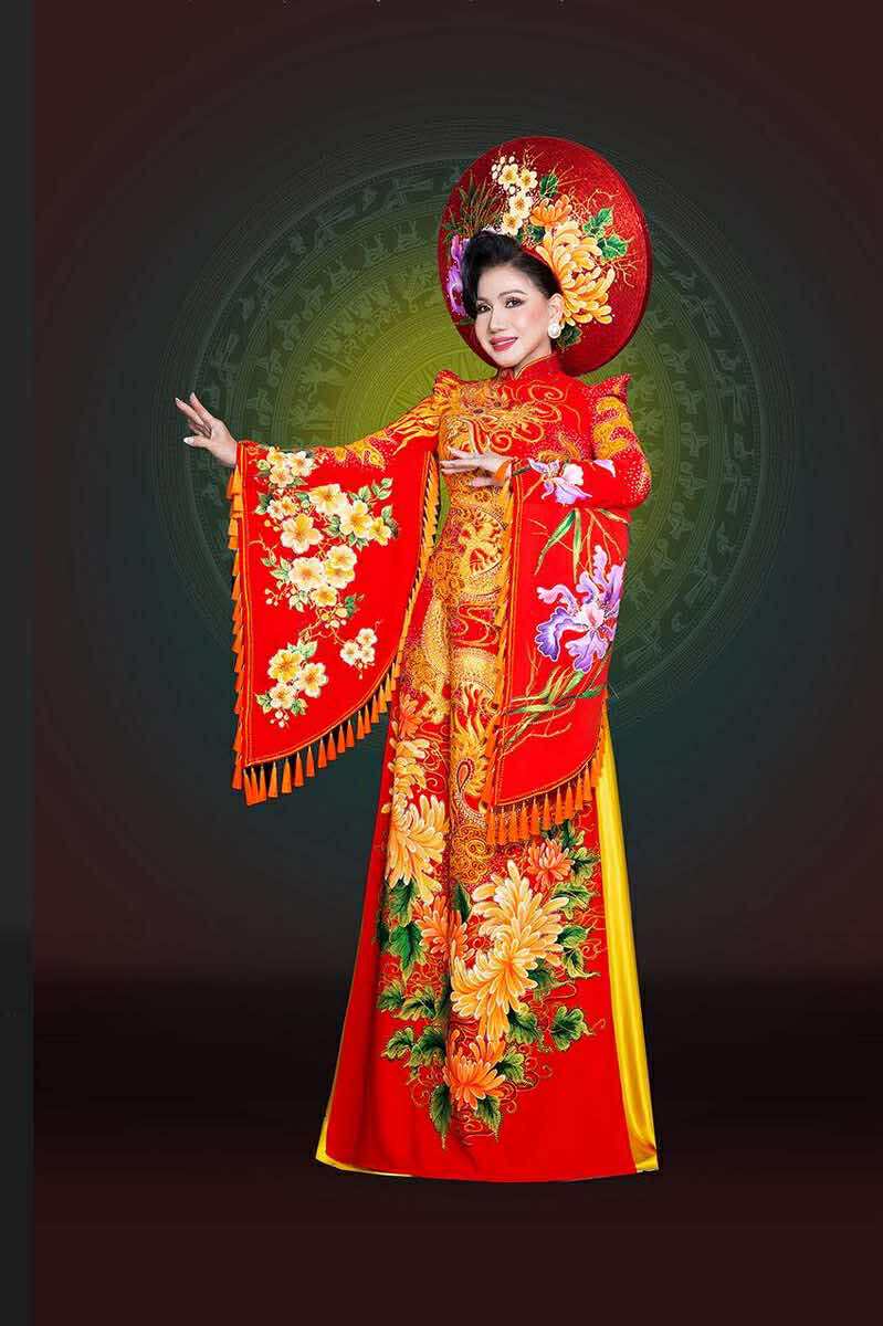 NSND Phượng Loan rực rỡ trong bộ sưu tập áo dài "Gấm hoa khoe sắc"- Ảnh 4.