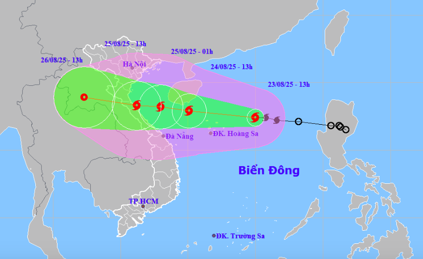 Bão số 5 Kajiki di chuyển nhanh hướng vào miền Trung , rủi ro thiên tai cao - Ảnh 1.