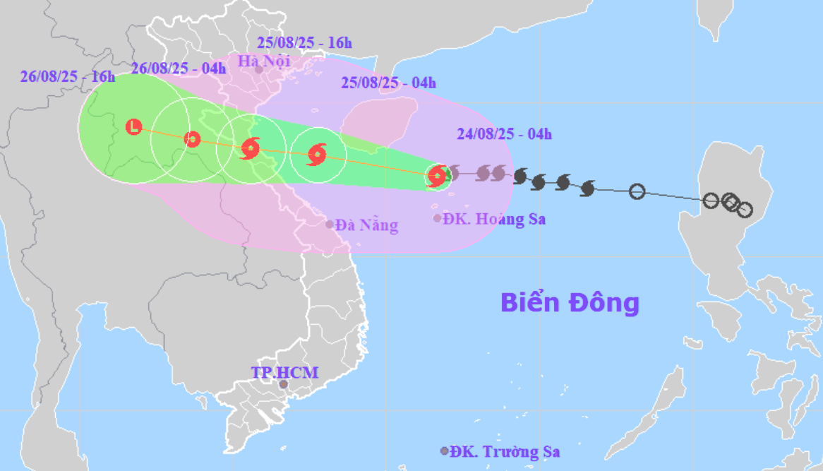 B&atilde;o số 5 li&ecirc;n tục tăng cấp, lao nhanh v&agrave;o miền Trung, c&oacute; thể g&acirc;y mưa lớn tr&ecirc;n 700 mm

- Ảnh 1.