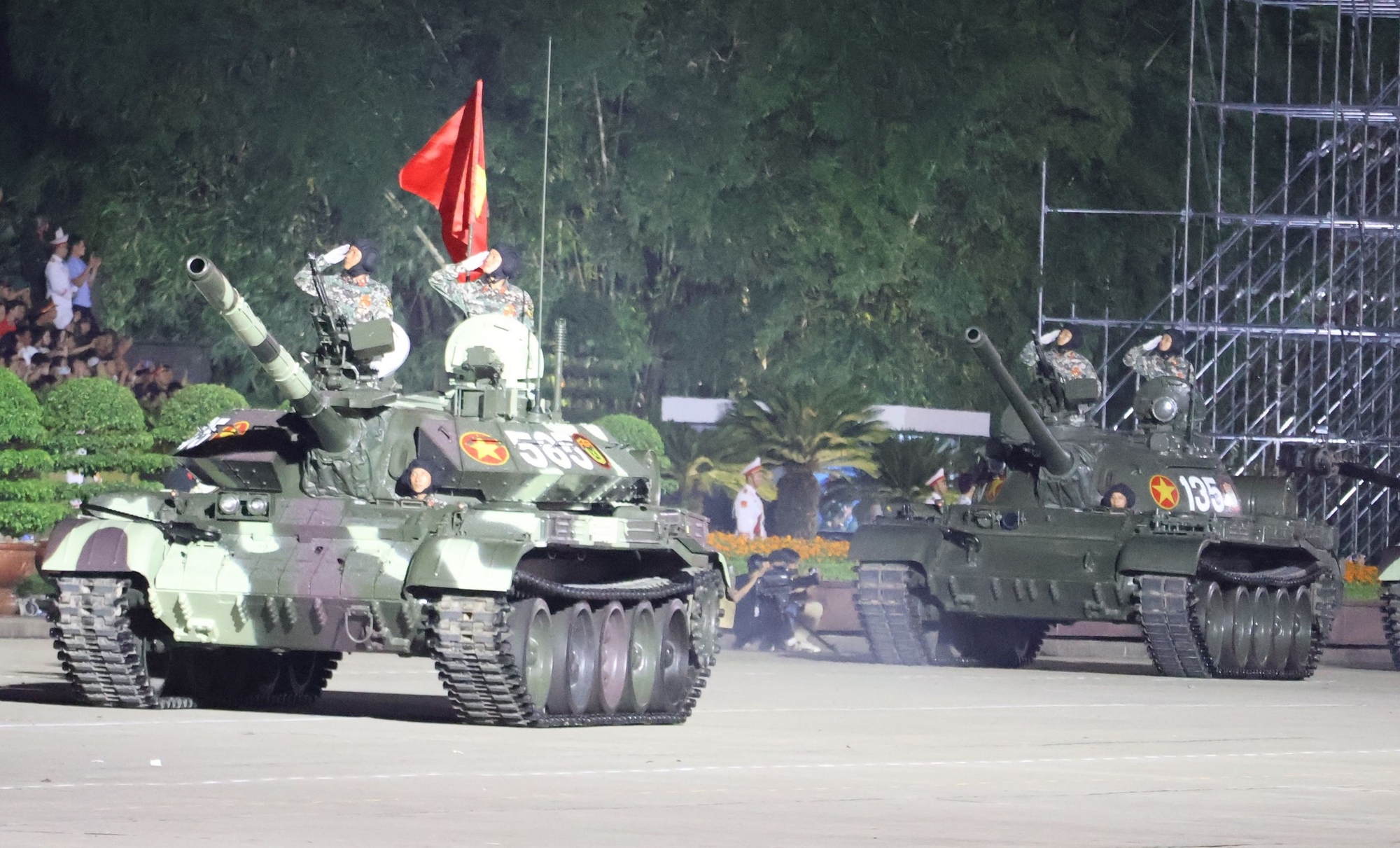 Gọi t&ecirc;n d&agrave;n vũ kh&iacute;, kh&iacute; t&agrave;i hiện đại diễu binh tr&ecirc;n Quảng trường Ba Đ&igrave;nh- Ảnh 10.