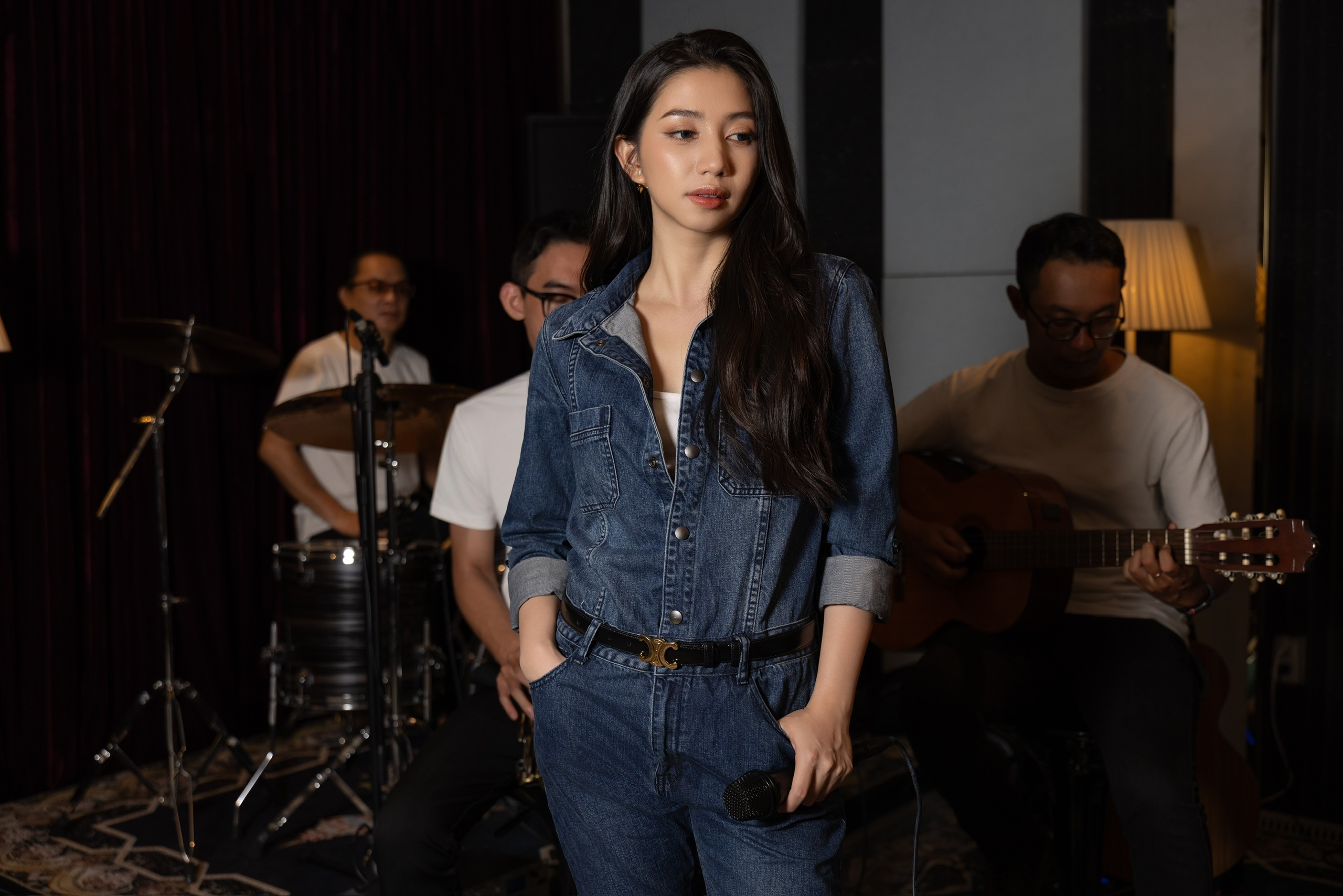 Th&ugrave;y Anh Bolero: "&Acirc;m nhạc l&agrave; con đường t&ocirc;i chọn để sống thật với ch&iacute;nh m&igrave;nh" - Ảnh 2.