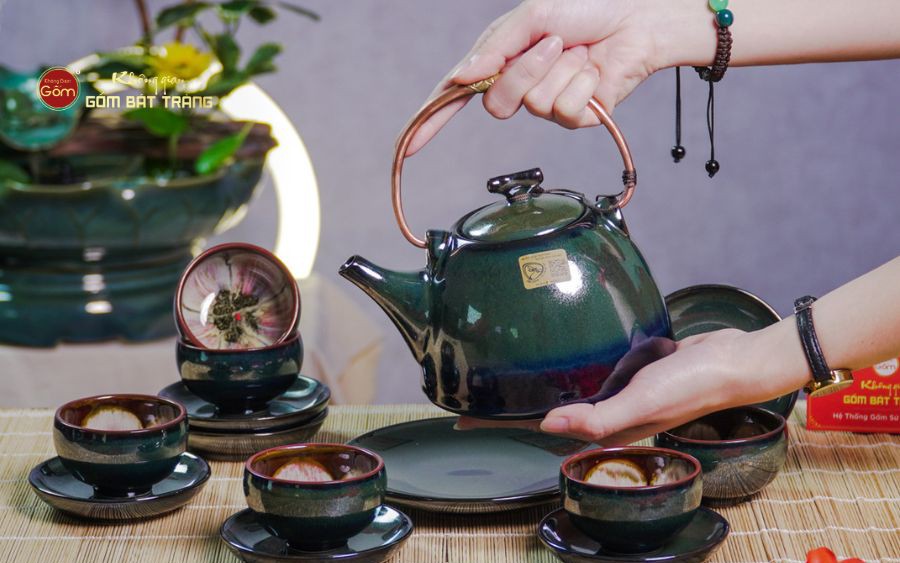 Xu Hướng Mua Đồ Gốm Sứ Online Hiện Nay: Liệu Có Uy Tín?