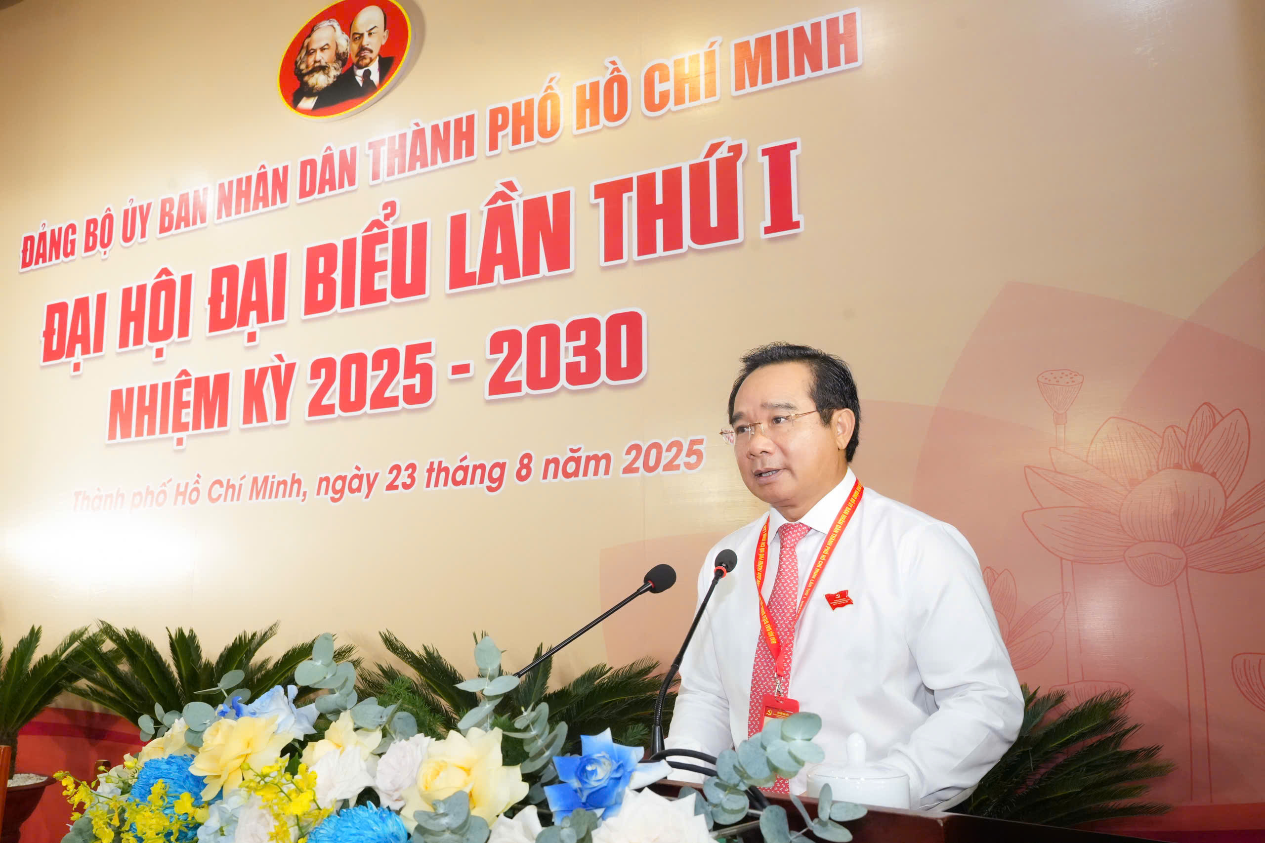 Khai mạc Đại hội đại biểu Đảng bộ UBND TP HCM nhiệm kỳ 2025 - 2030 - Ảnh 3.