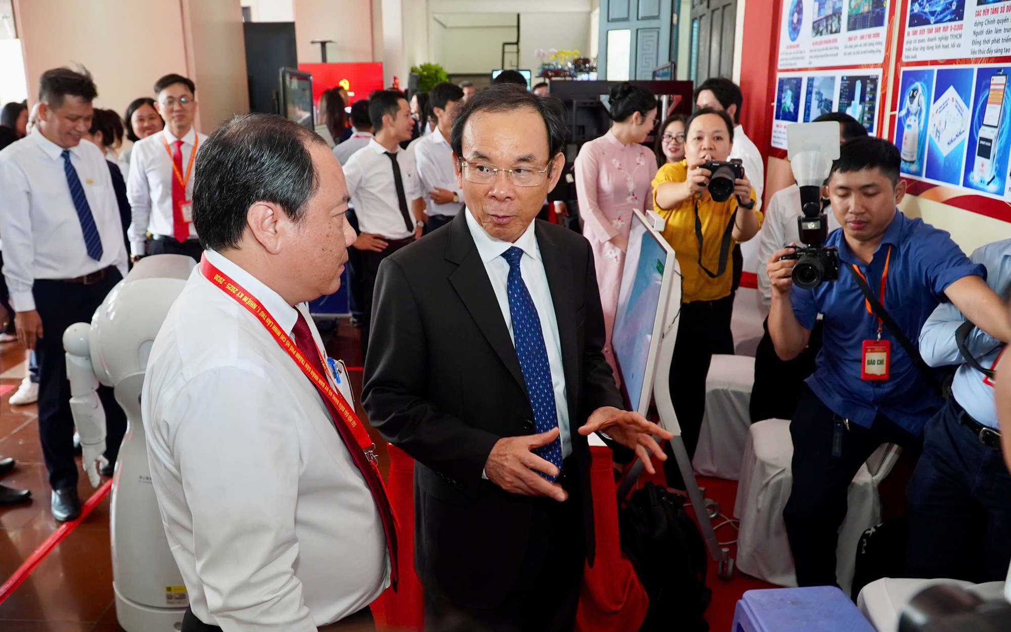 Chủ tịch UBND TP HCM Nguyễn Văn Được làm Bí thư Đảng ủy UBND TP HCM nhiệm kỳ 2025-2030 - Ảnh 4.
