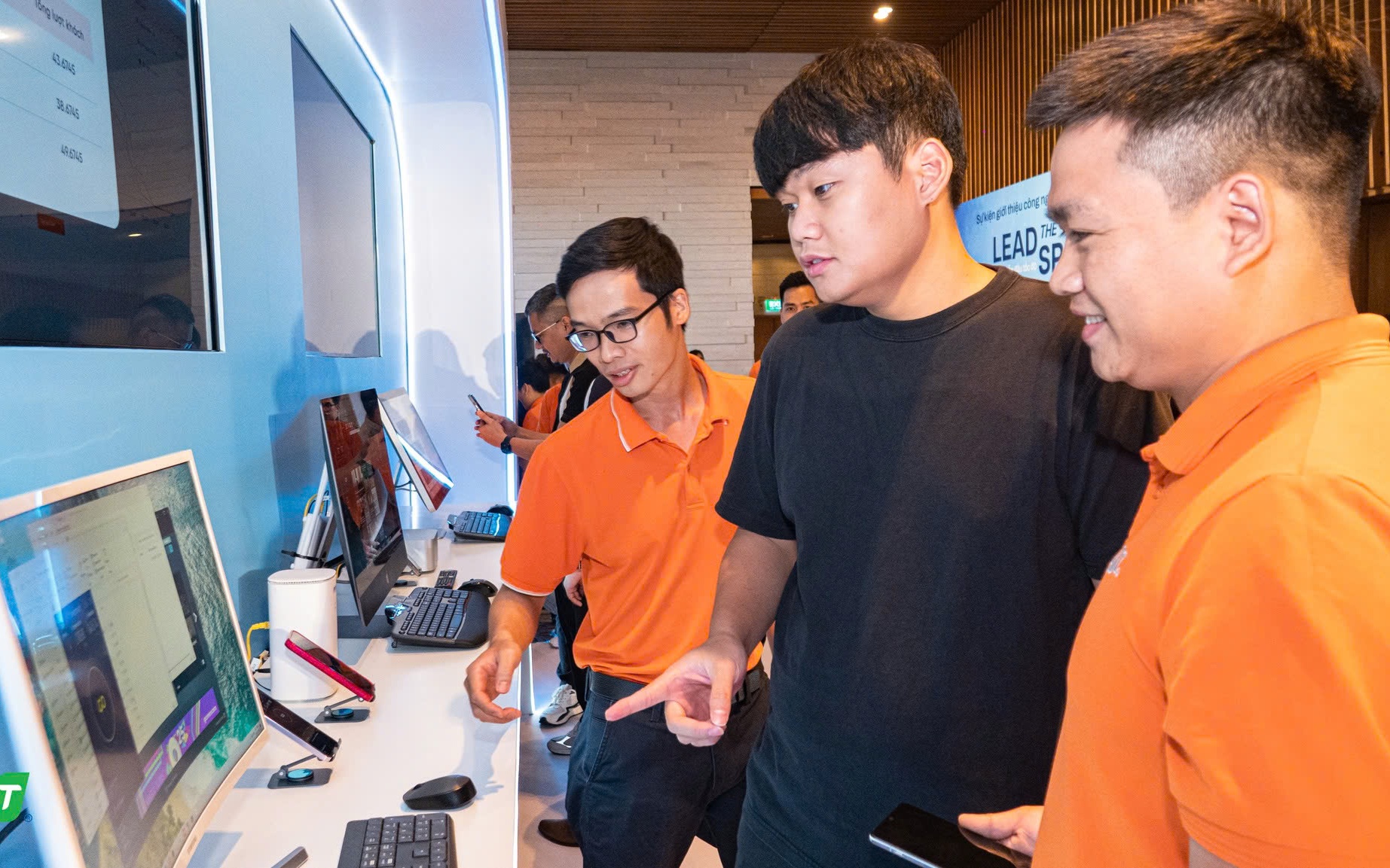 Đưa internet 10 Gbps đến tay người dùng