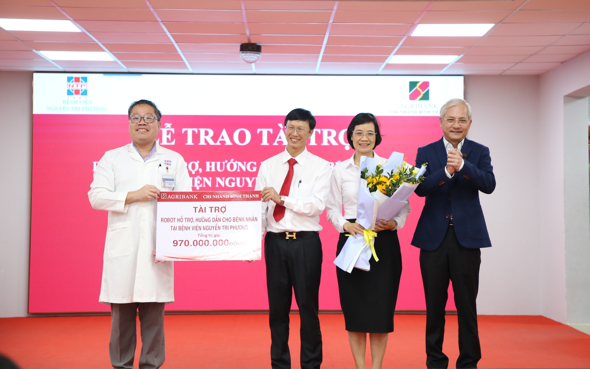 Agribank chung tay nâng cao chất lượng y tế