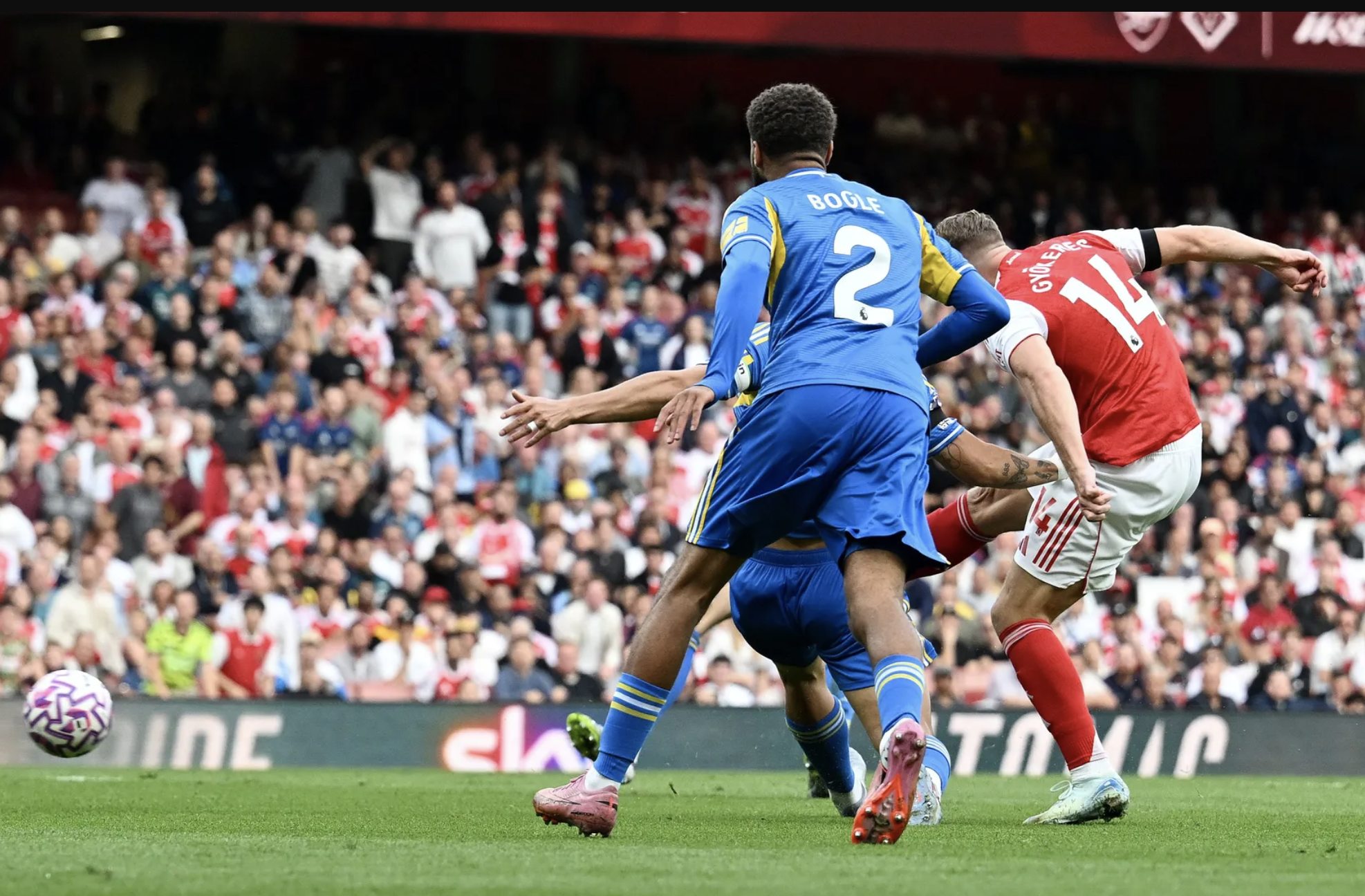 Gyokeres khai hỏa bằng c&uacute; đ&uacute;p, Arsenal ph&aacute;t sốt v&igrave; trụ cột chấn thương- Ảnh 4.