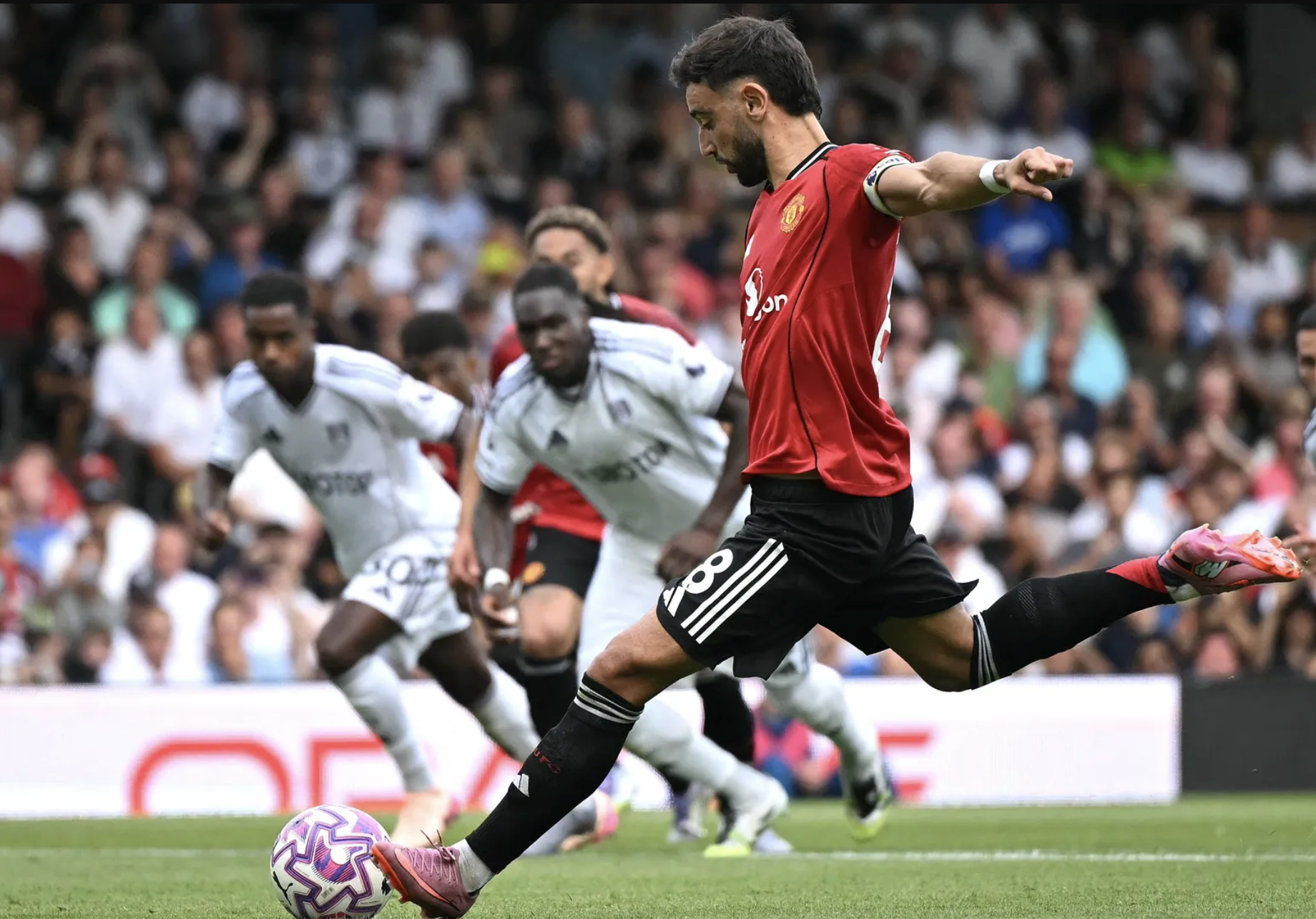 Chia điểm với Fulham, Man United ch&igrave;m s&acirc;u cuối bảng Ngoại hạng - Ảnh 2.