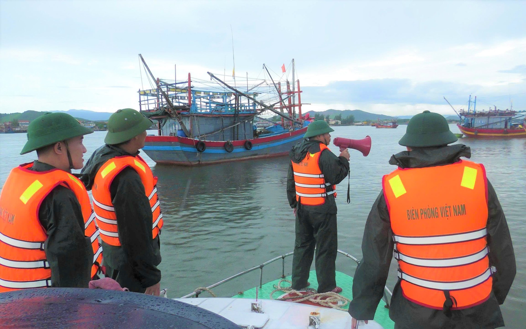 Ban Bí thư chỉ đạo ứng phó với bão số 5 - Kajiki