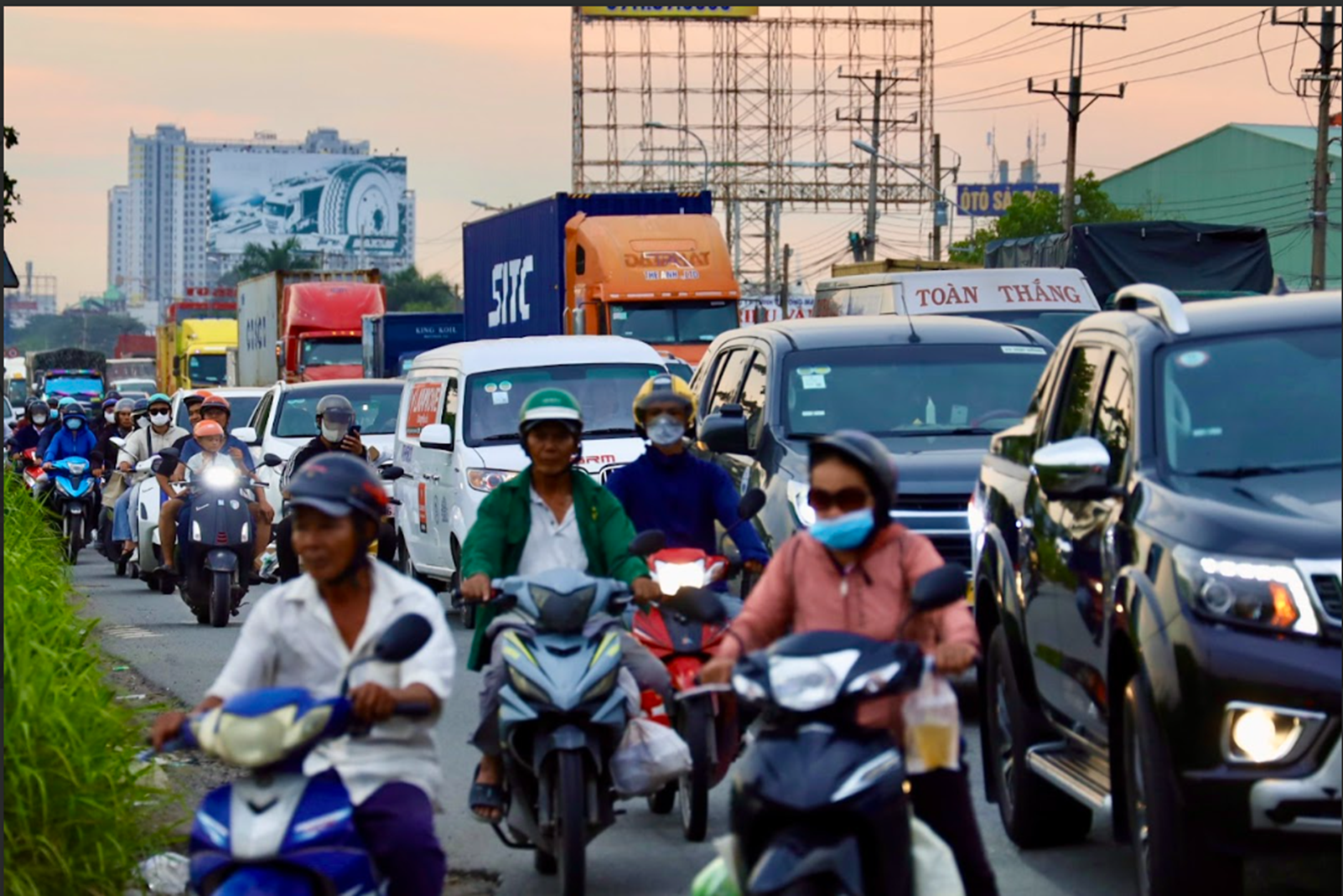 Ph&aacute;t triển đồng bộ hạ tầng giao th&ocirc;ng - Ảnh 2.
