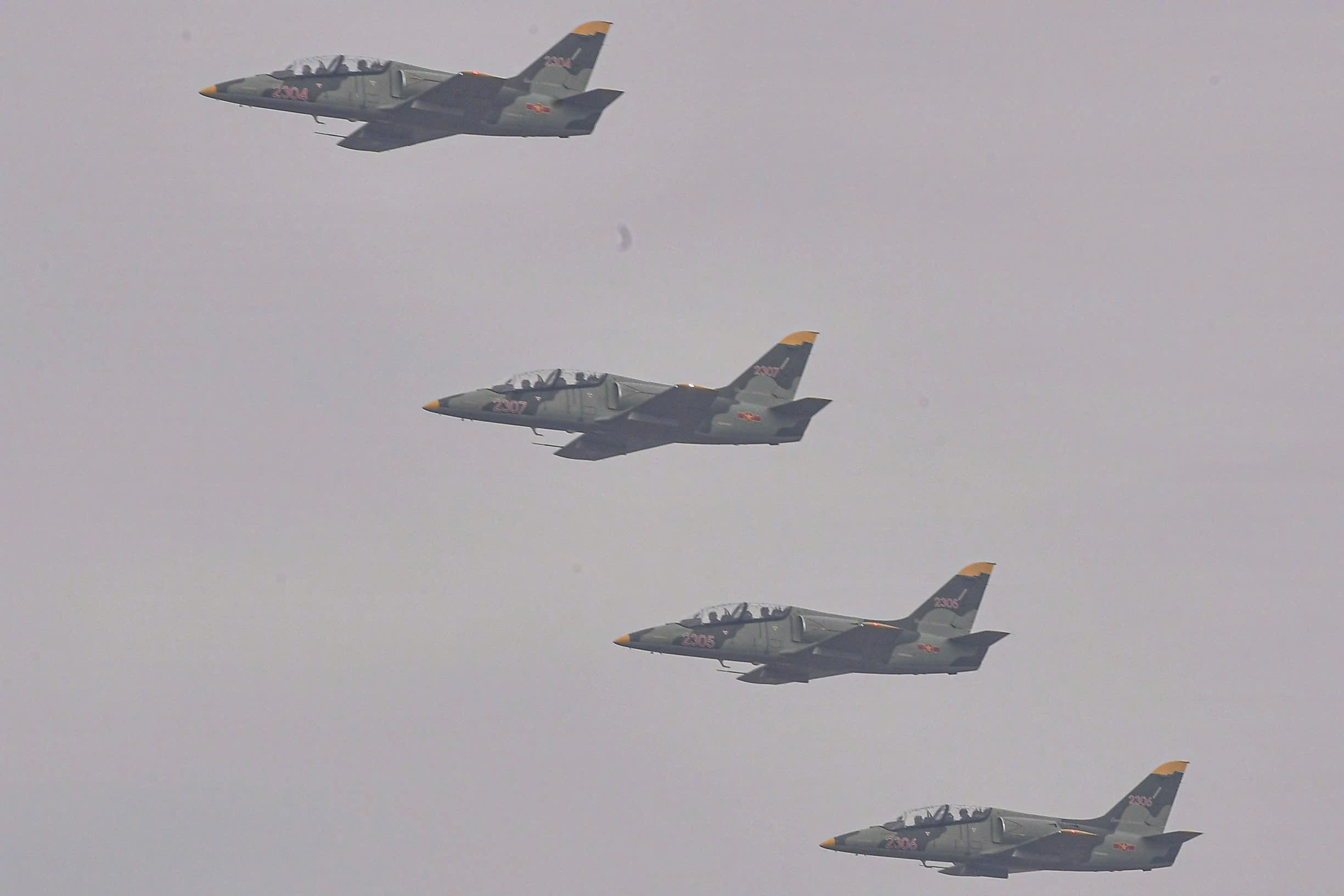 "Hổ mang chúa" Su30-MK2 bay qua Quảng trường Ba Đình - Ảnh 9.