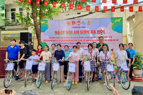 Lan tỏa yêu thương tới cộng đồng - Ảnh 1.