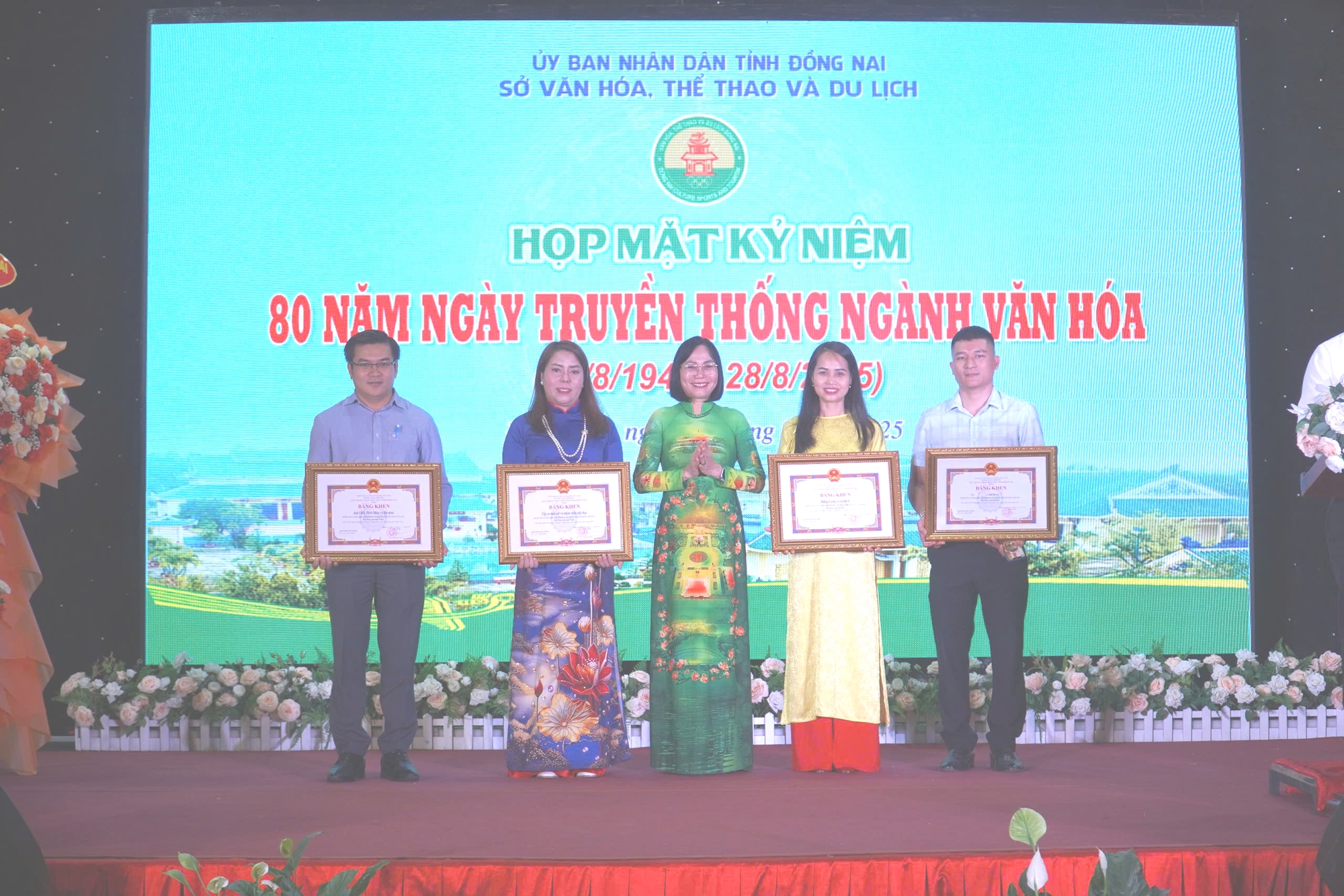 Đồng Nai họp mặt kỷ niệm 80 năm Ng&agrave;y truyền thống ng&agrave;nh Văn h&oacute;a- Ảnh 3.