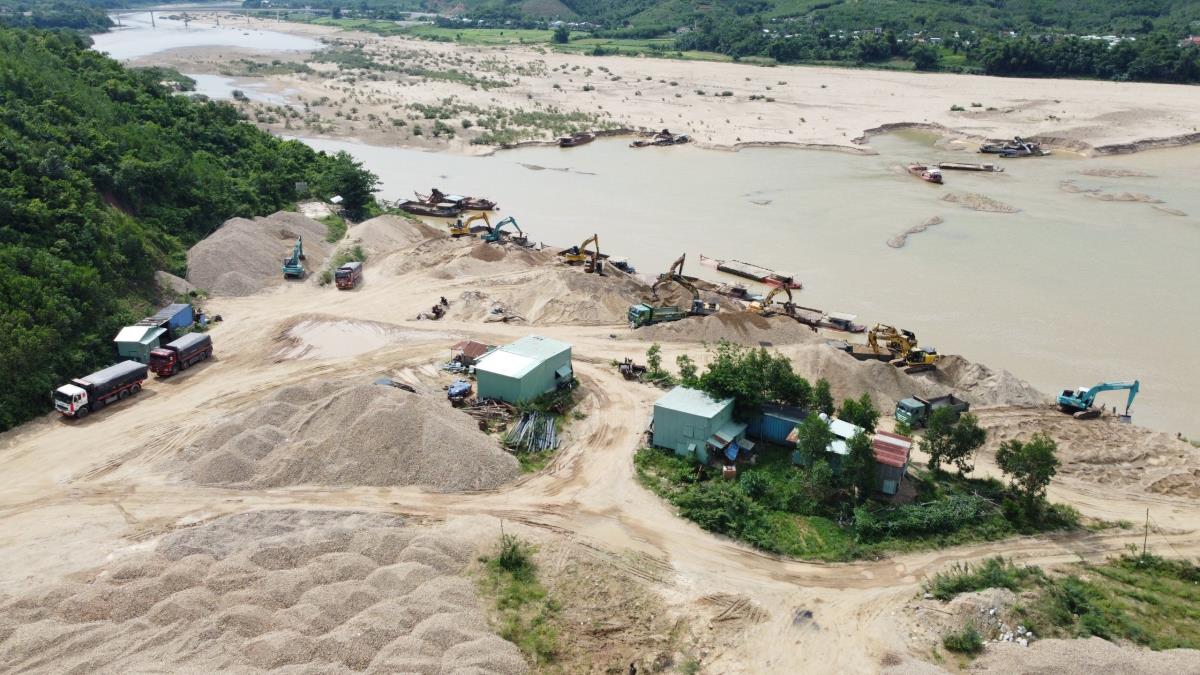 C&ocirc;ng an Đ&agrave; Nẵng kết luận nội dung tố c&aacute;o li&ecirc;n quan mỏ c&aacute;t Pha L&ecirc; - Ảnh 1.
