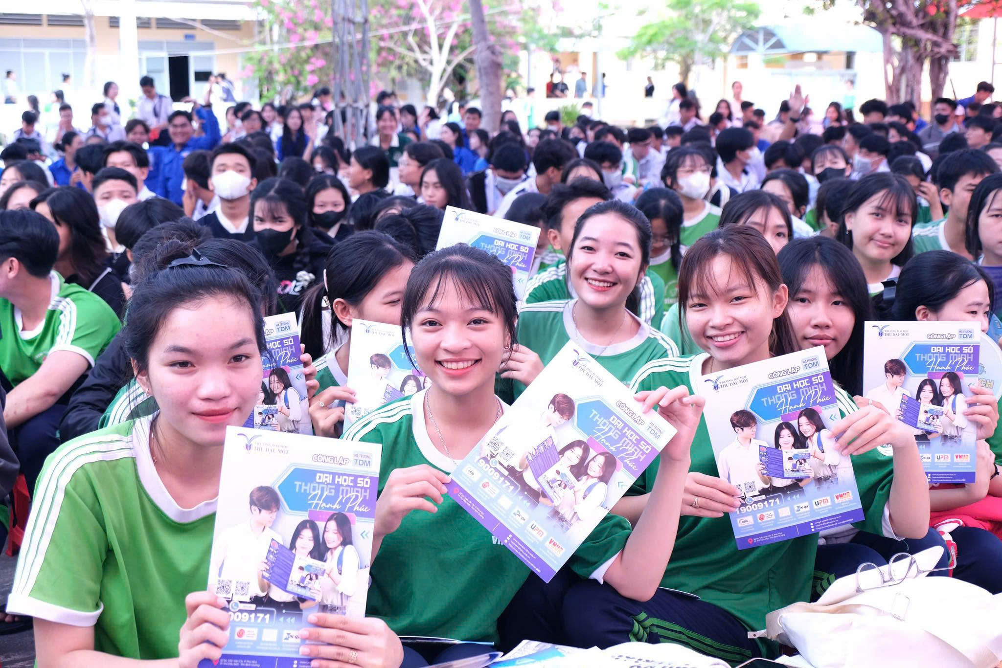 Trường Đại học Thủ Dầu Một, TP HCM c&ocirc;ng bố điểm chuẩn tr&uacute;ng tuyển năm 2025- Ảnh 1.