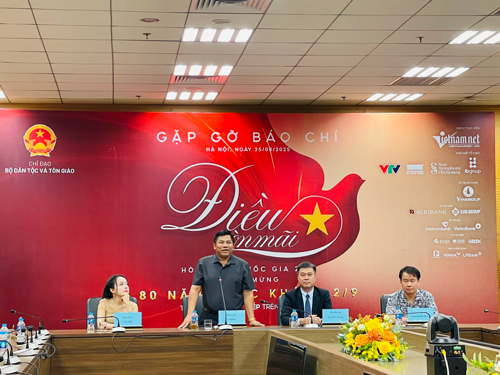 H&ograve;a nhạc quốc gia "Điều c&ograve;n m&atilde;i"- Ảnh 1.