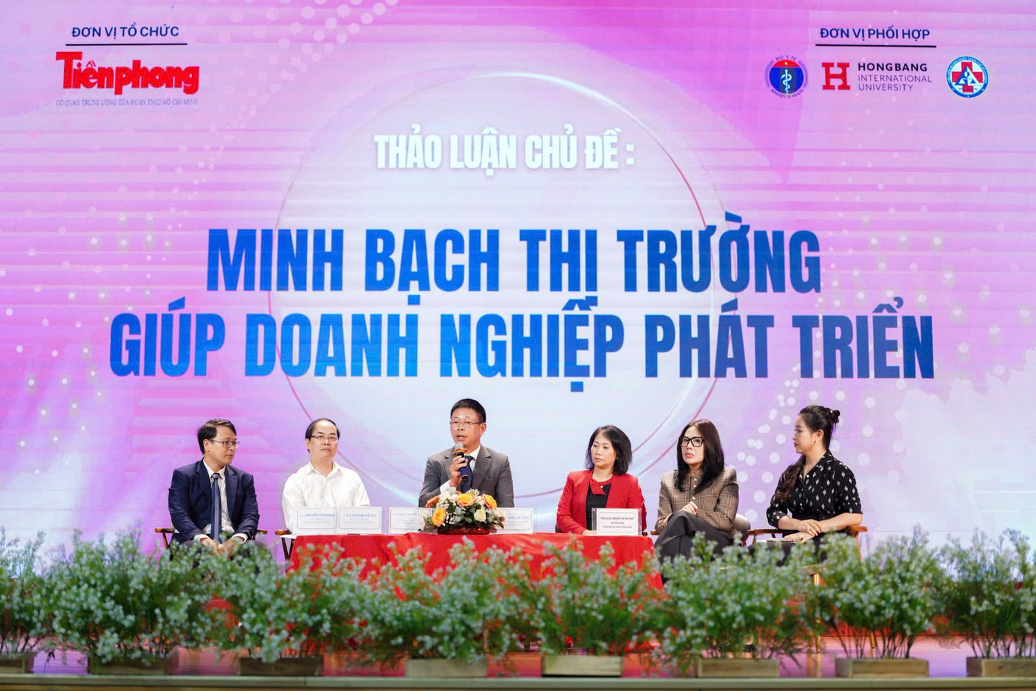 Mỹ phẩm giả nhưng tổn thương là thật - Ảnh 1.