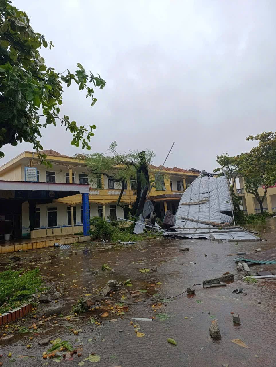 B&atilde;o số 5 ( Kajiki ) g&acirc;y mưa lớn , gi&oacute; mạnh tại H&agrave; Tĩnh - Ảnh 5.