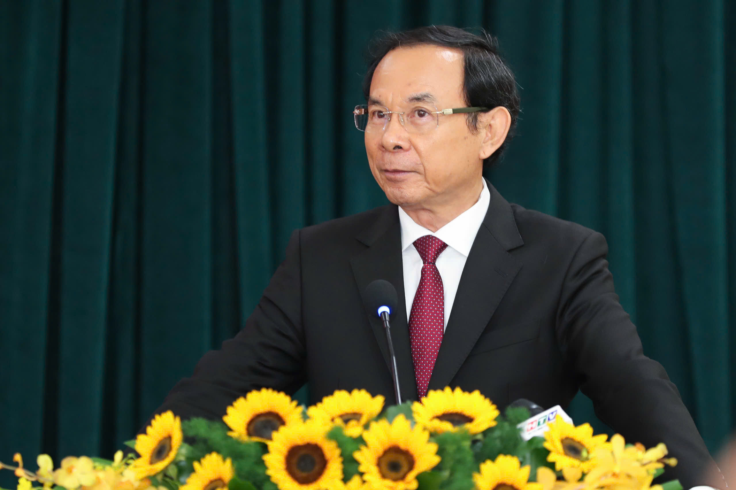 &Ocirc;ng Nguyễn Văn N&ecirc;n th&ocirc;i giữ chức B&iacute; thư Th&agrave;nh ủy TP HCM để nhận nhiệm vụ mới - Ảnh 2.