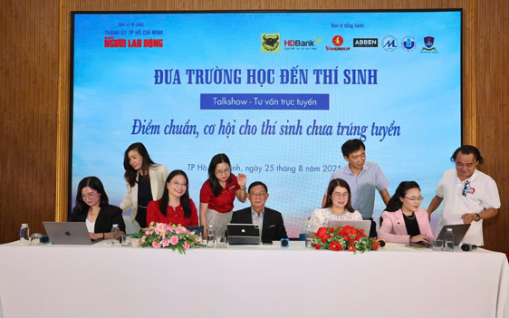 Điểm chuẩn gây bất ngờ chứ không bất thường