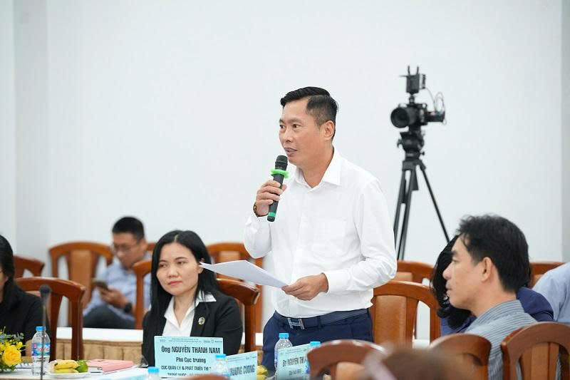 Phó Cục trưởng Cục Quản lý và Phát triển thị trường kể về "cuộc rượt đuổi cam go” ở Saigon Square- Ảnh 1.