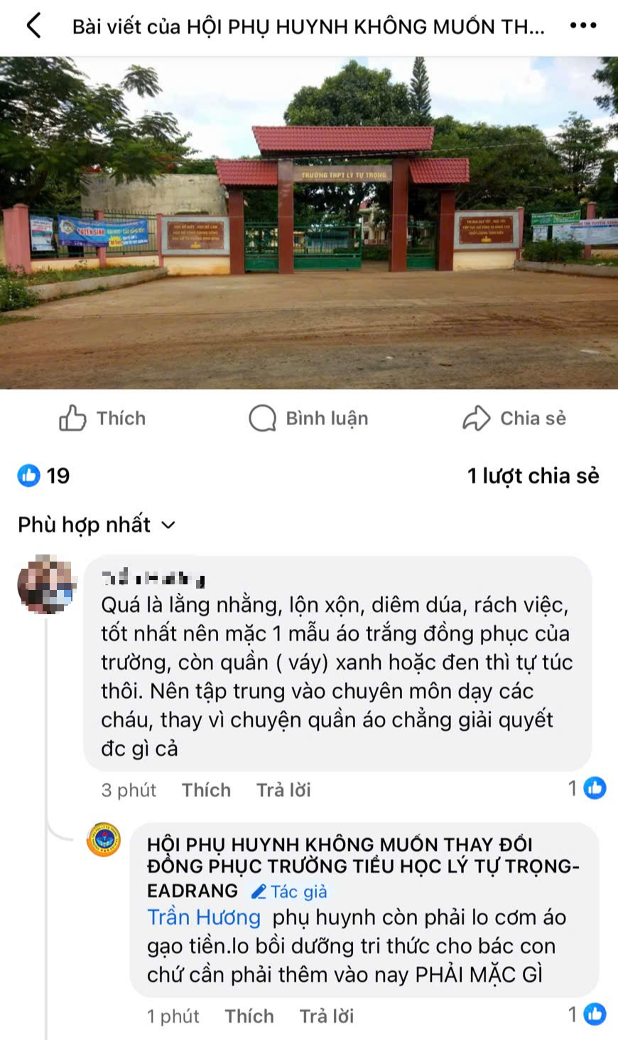 Phụ huynh phản ứng vì trường yêu cầu mặc đồng phục nhiều màu sắc trong tuần- Ảnh 2.