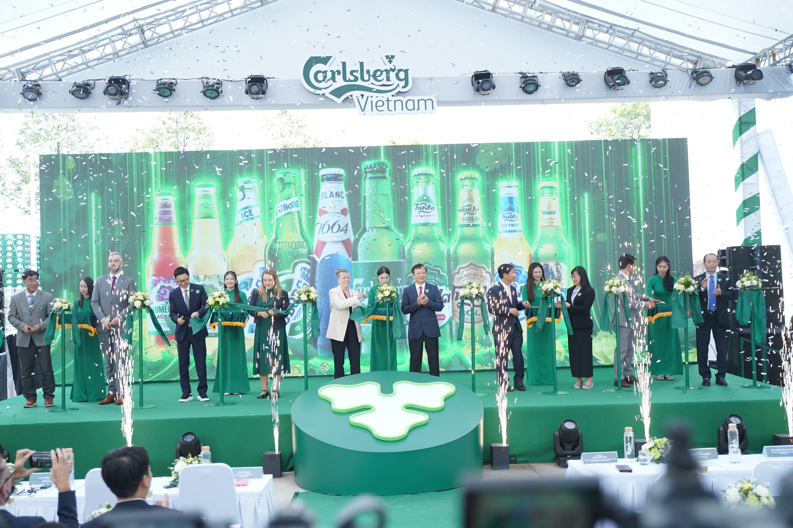 Khánh thành nhà máy bia có mức đầu tư 90 triệu USD- Ảnh 1.