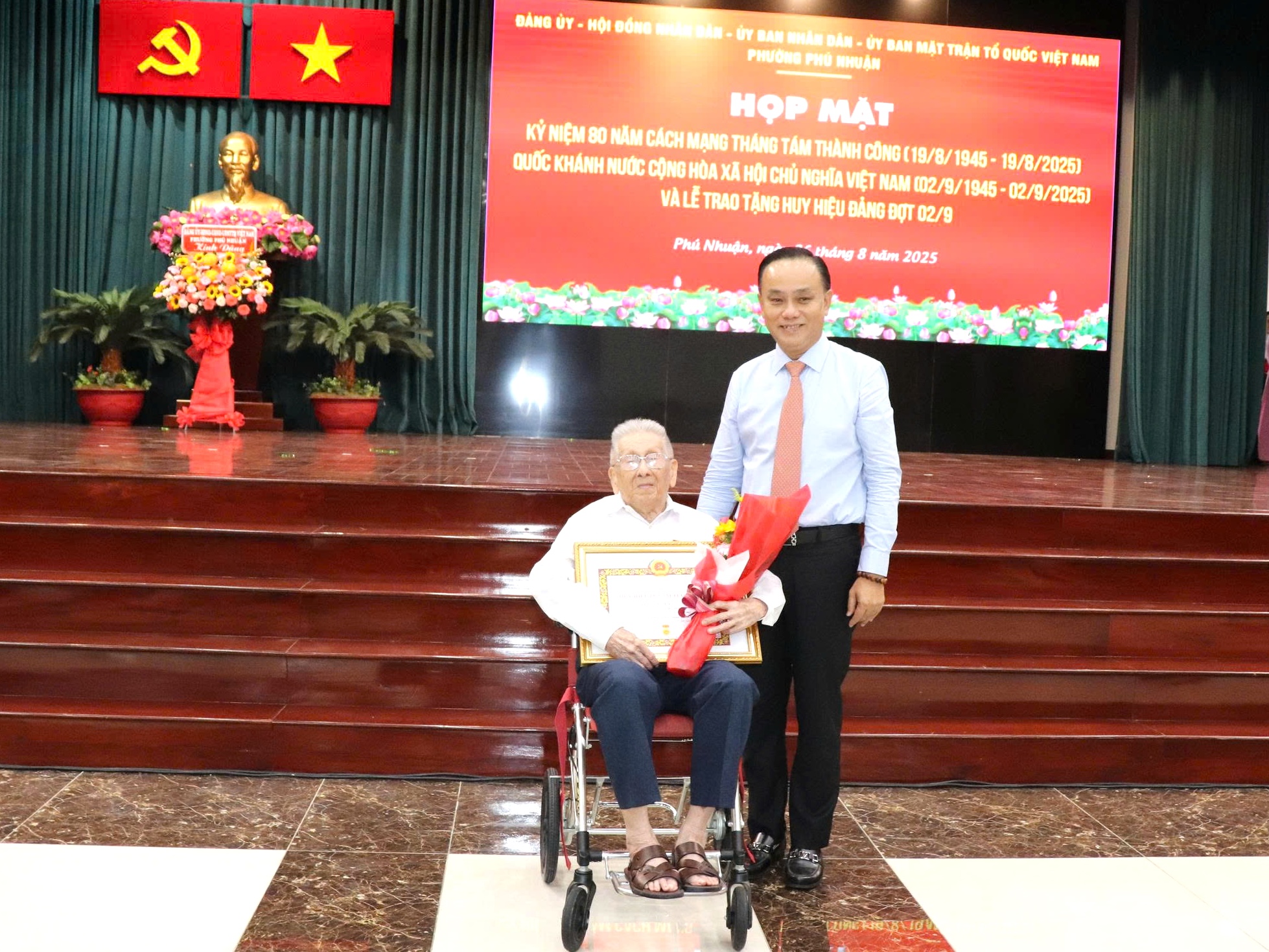 TP HCM: Phường Ph&uacute; Nhuận n&ecirc;u cao tinh thần đo&agrave;n kết, s&aacute;ng tạo trong dịp 2-9- Ảnh 2.