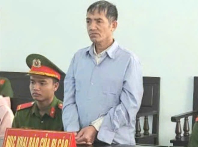 Người mẹ chết lặng khi phát hiện con gái nhỏ bị hàng xóm xâm hại - Ảnh 1.