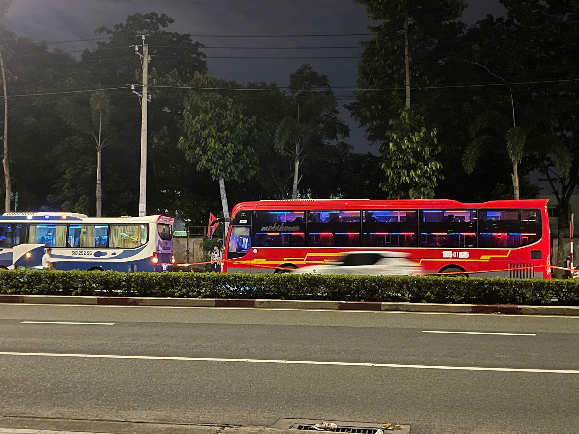 Nam h&agrave;nh kh&aacute;ch tử vong bất thường tr&ecirc;n xe kh&aacute;ch giường nằm- Ảnh 1.