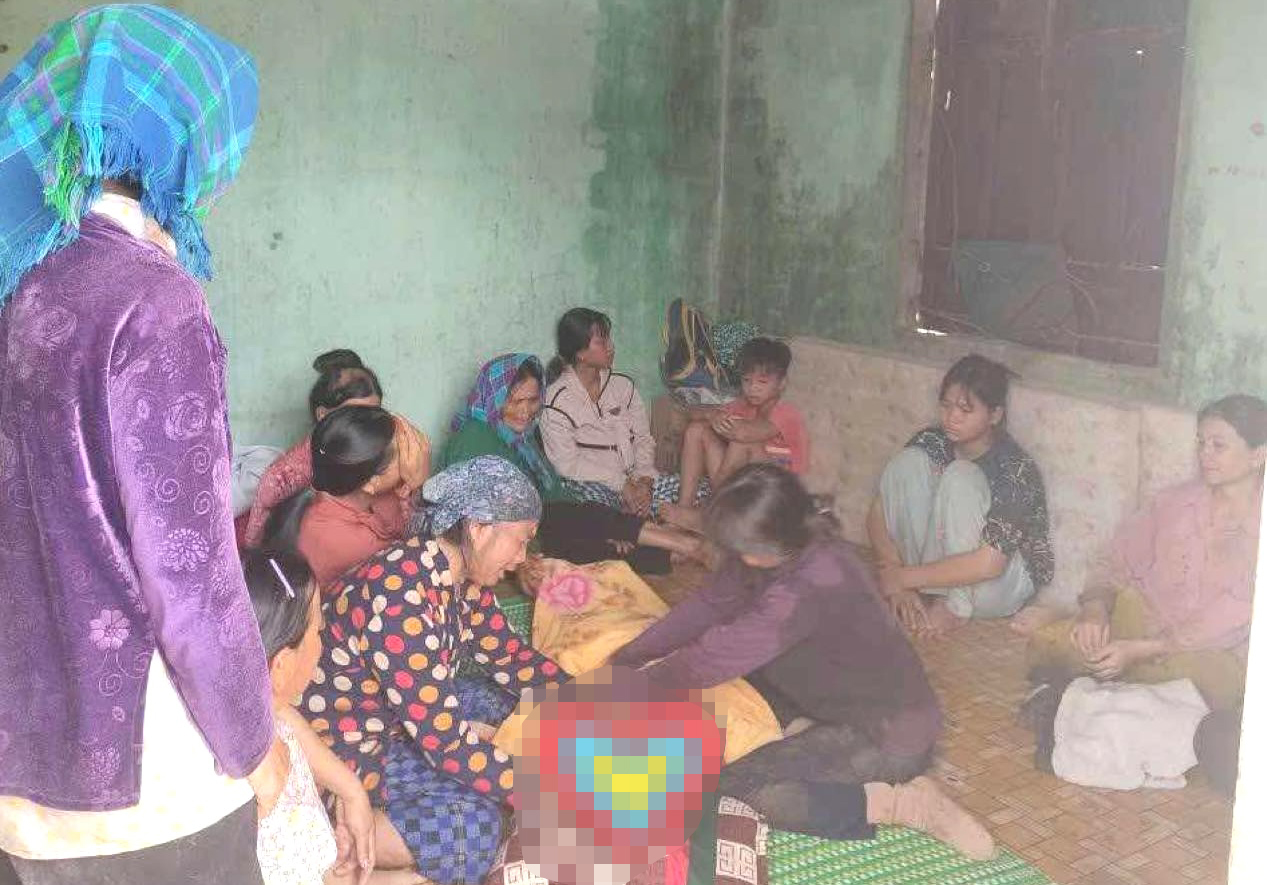 Học sinh Quảng Ng&atilde;i đuối nước thương t&acirc;m: Nỗi đau mất m&aacute;t gia đ&igrave;nh - Ảnh 1.