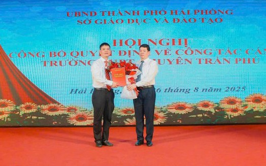 Điều động, bổ nhiệm loạt hiệu trưởng trường THPT công lập