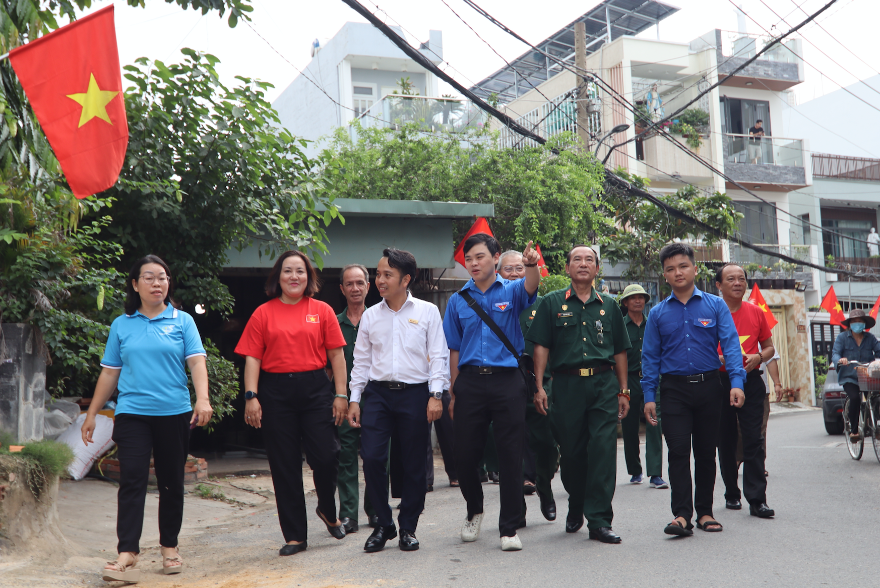 Rực rỡ “Đường cờ Tổ quốc” tại phường An Hội Đông- Ảnh 4.