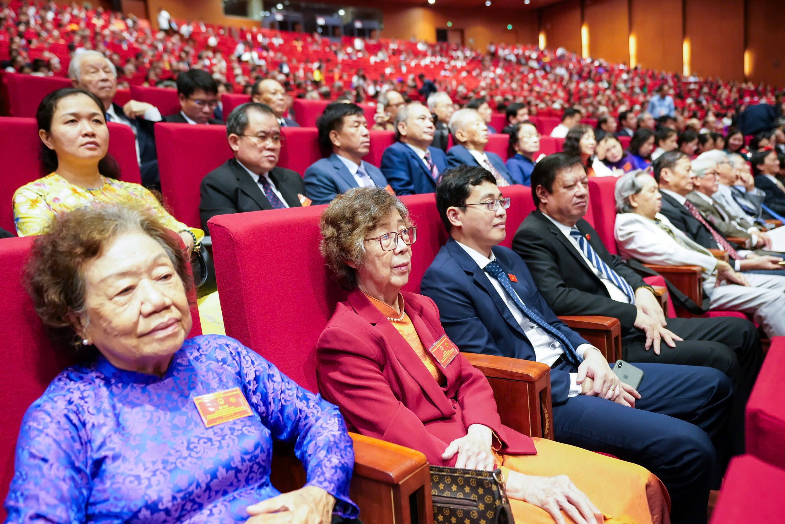 Tổng Bí thư Tô Lâm chủ trì gặp mặt gần 2.000 đại biểu Quốc hội qua các thời kỳ- Ảnh 5.