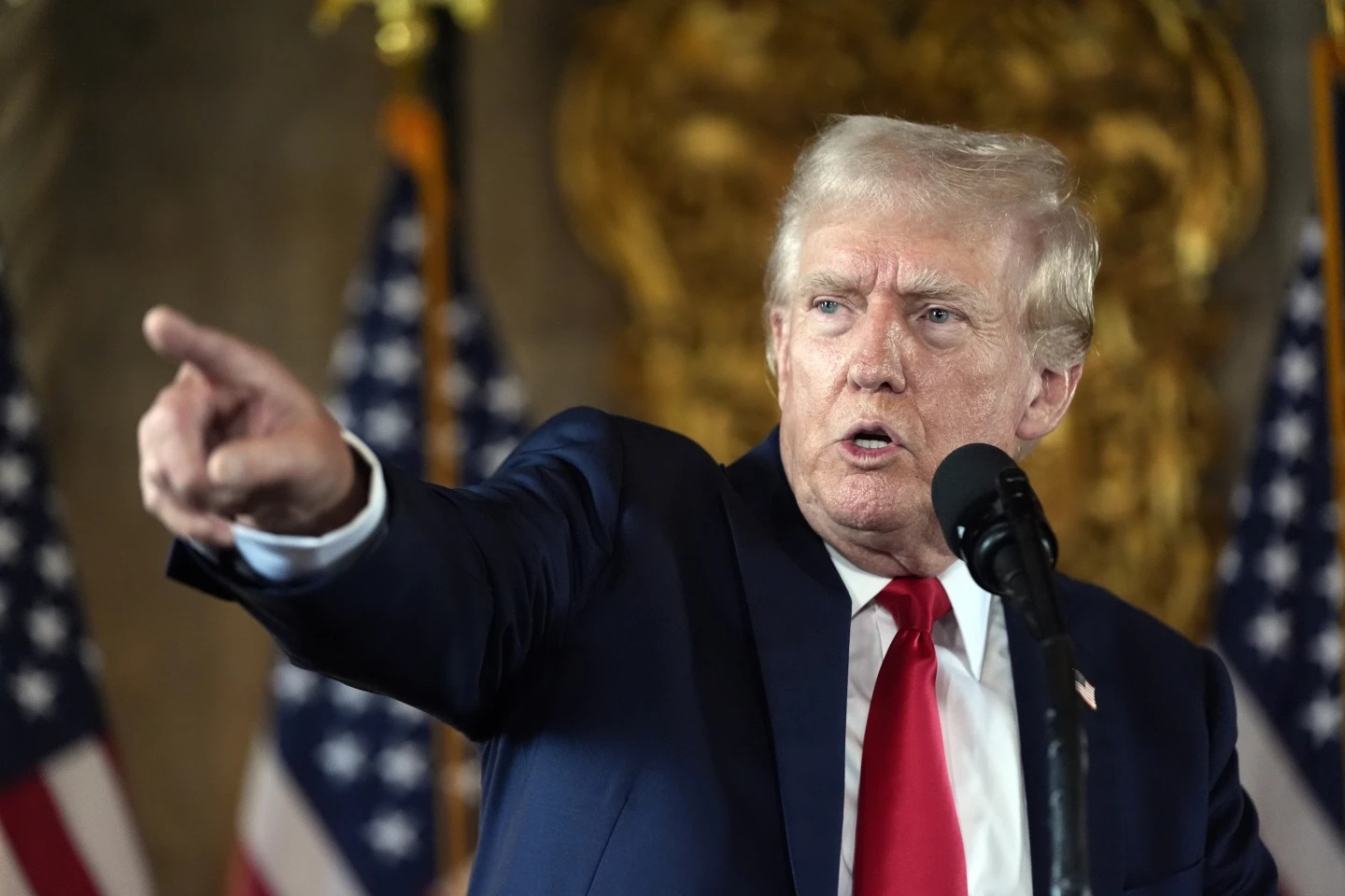 Tổng thống Donald Trump cảnh báo cả Nga và Ukraine- Ảnh 1.